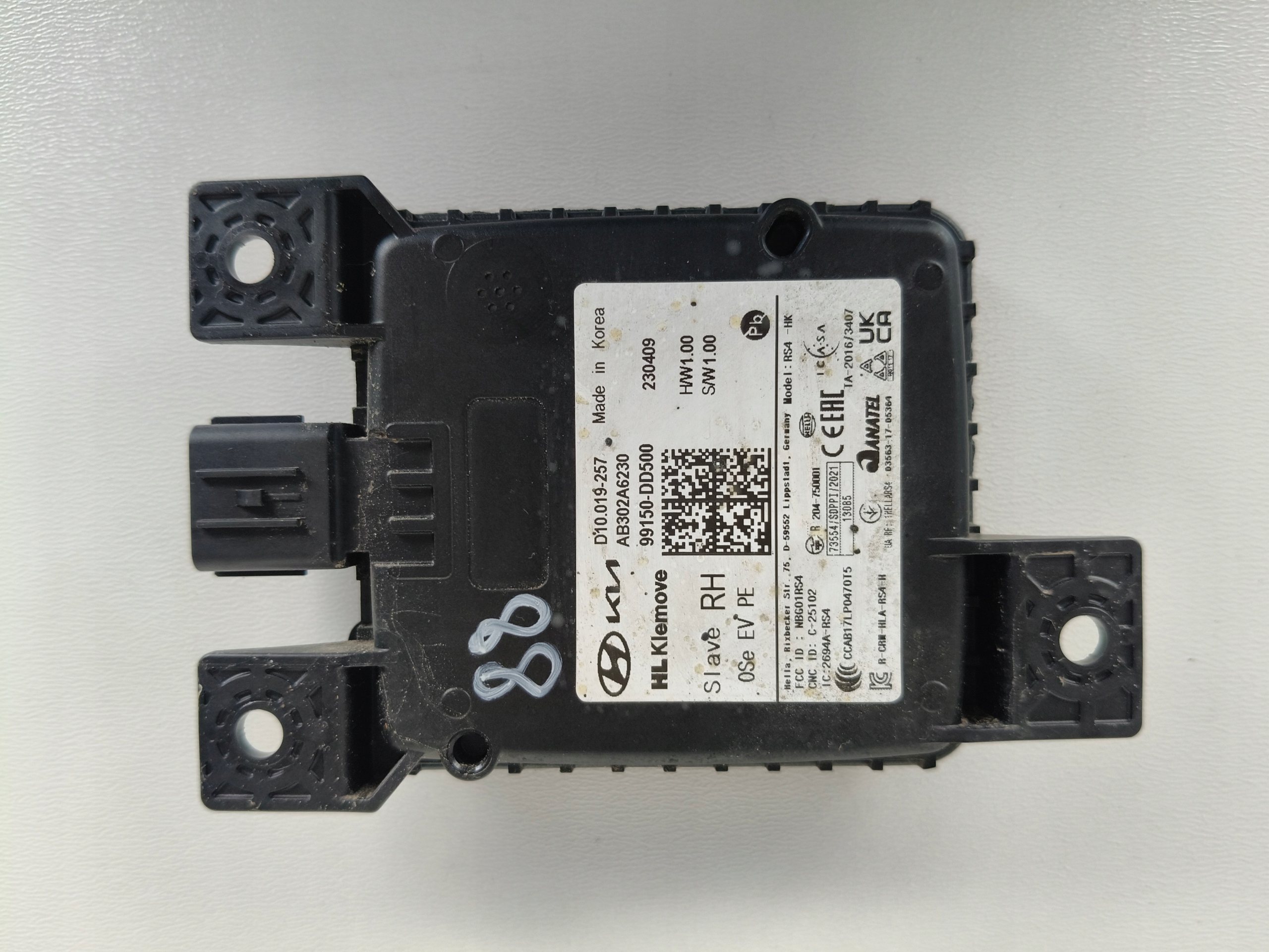 RADAR DISTRONIC ACC SENSOR right rear HYUNDAI KONA 99150-DD500