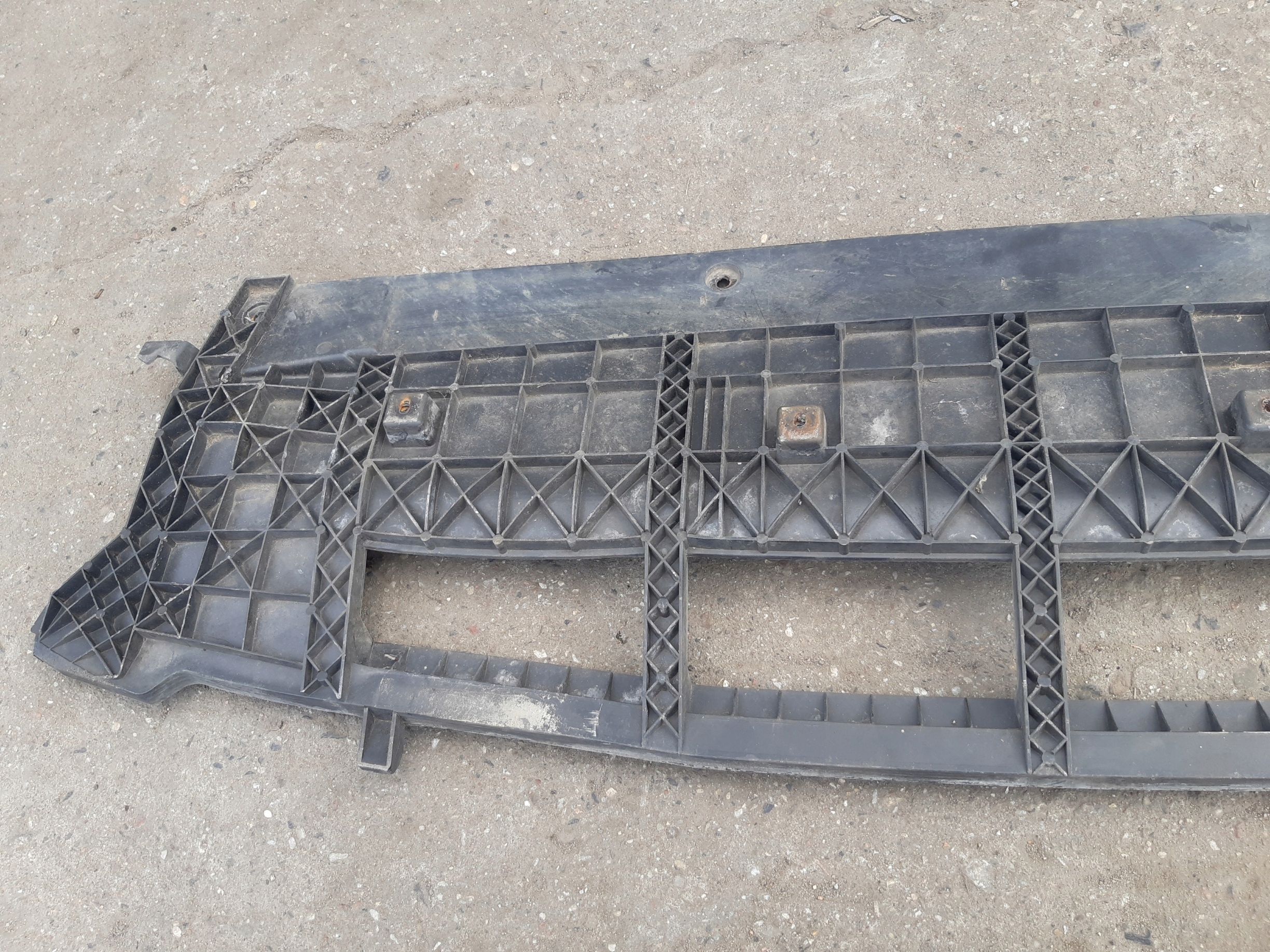 AUDI Q5 8R cover cover below bumper 8R0807233B