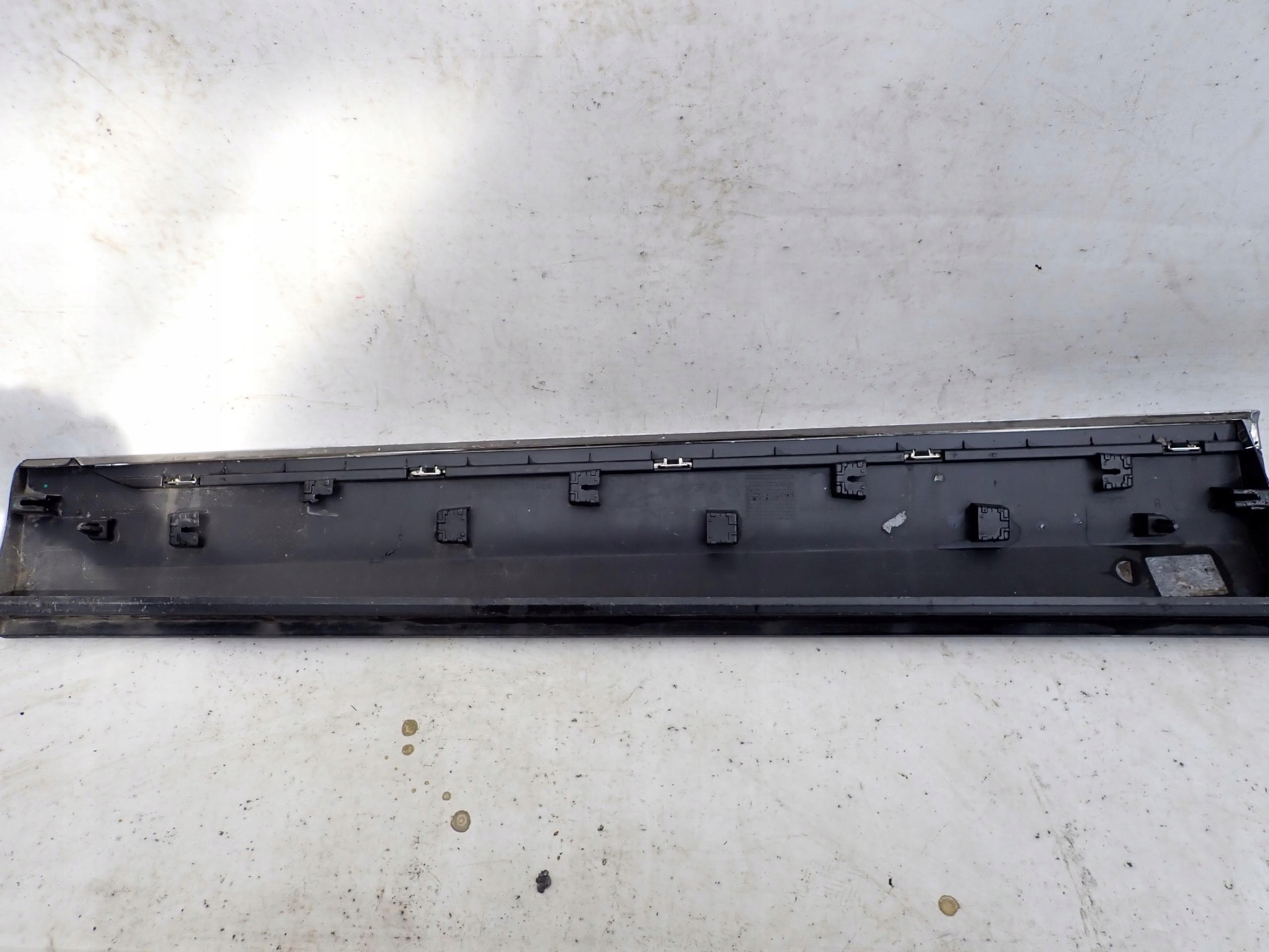 VW T-ROC 2GA 17- moulding door right front front