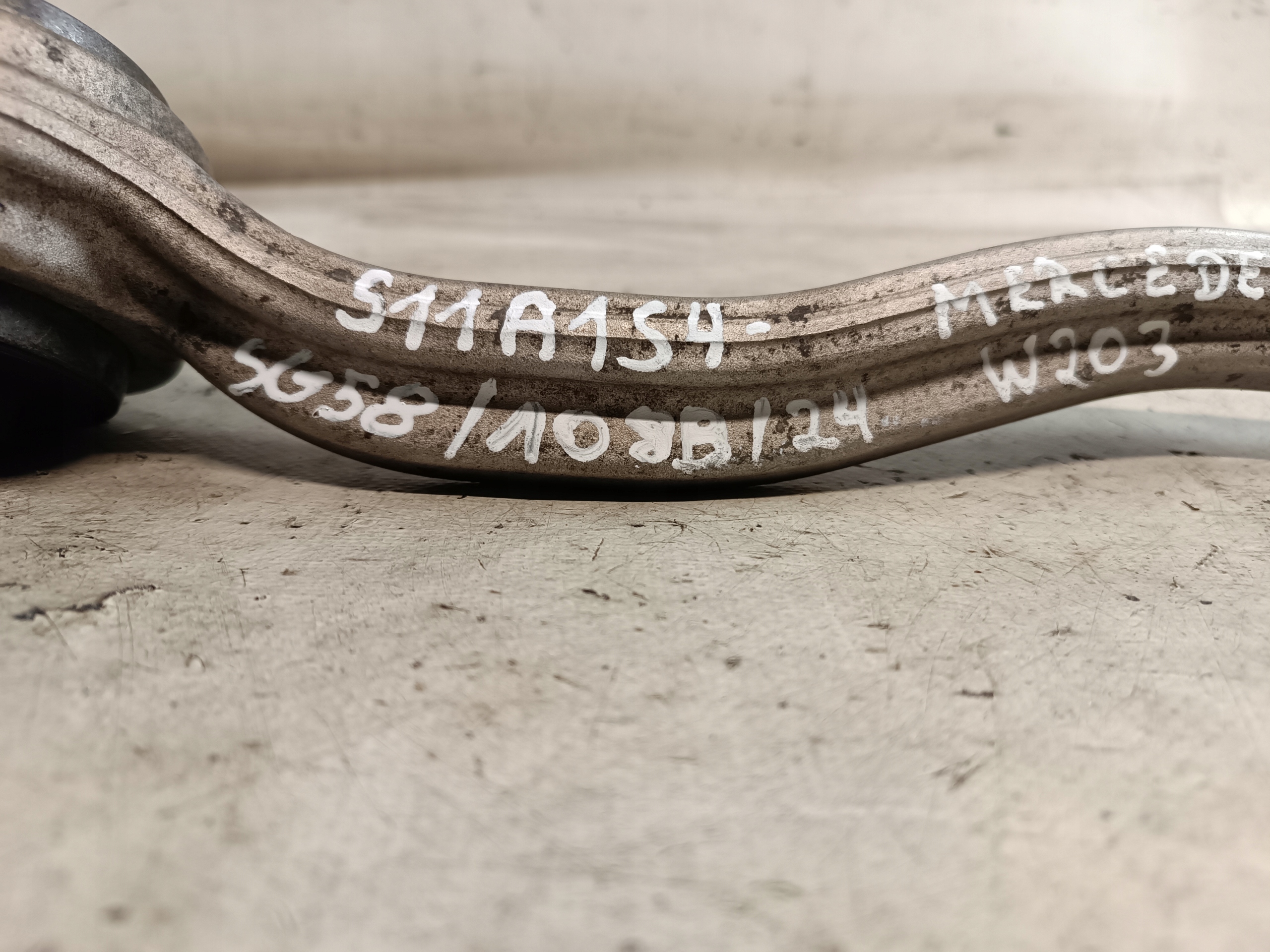 arm right front MERCEDES W203