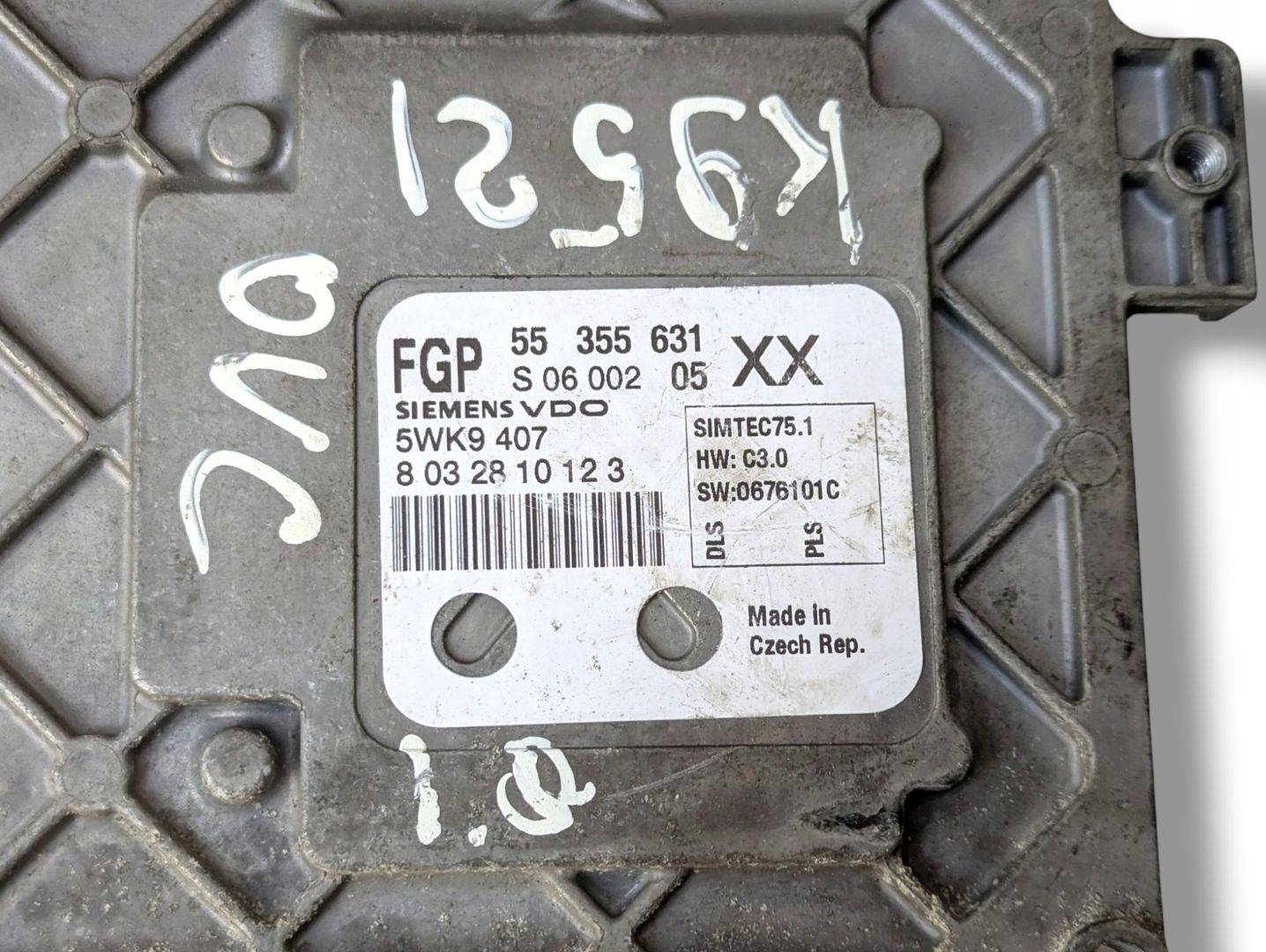 control unit of the engine Opel Vectra C facelift 2008 55355631