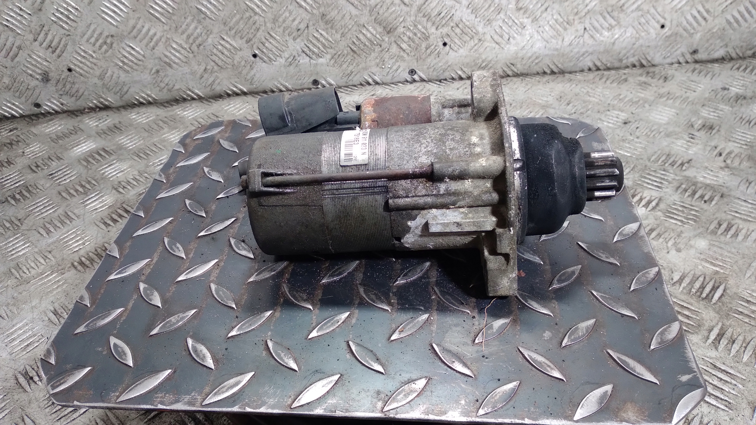 starter VOLKSWAGEN GOLF 5 plus 02M911023N
