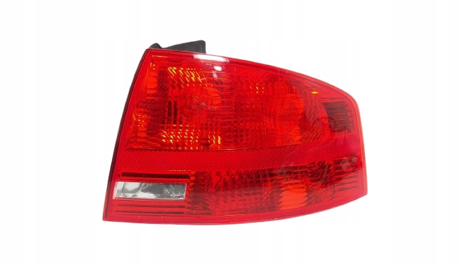 Audi A4 B7 sedan light right rear part