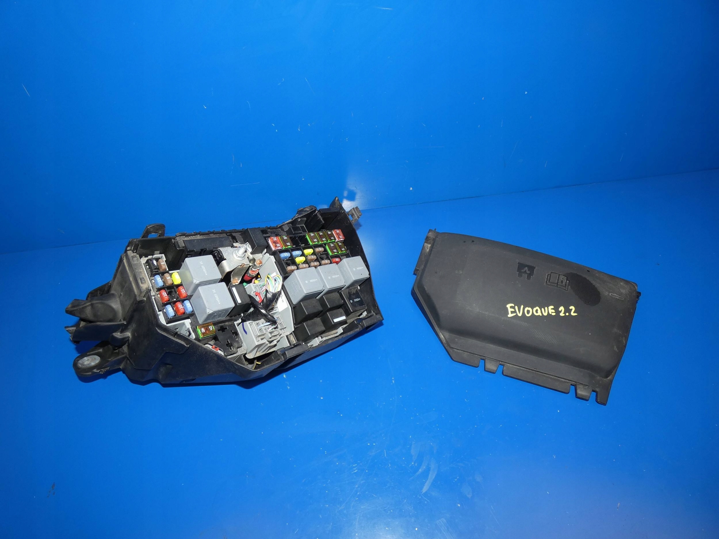 RANGE ROVER EVOQUE and L538 fuse box BSI
