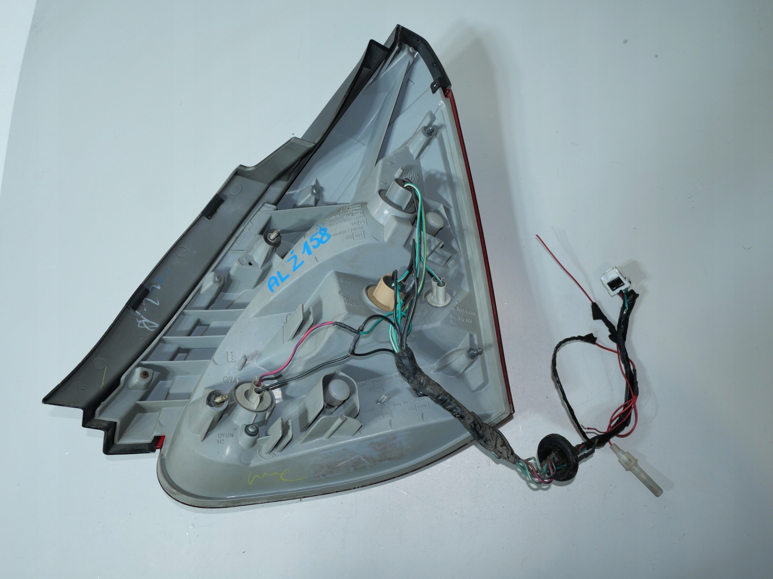 light rear rear part NISSAN MAXIMA NISSAN left 949600