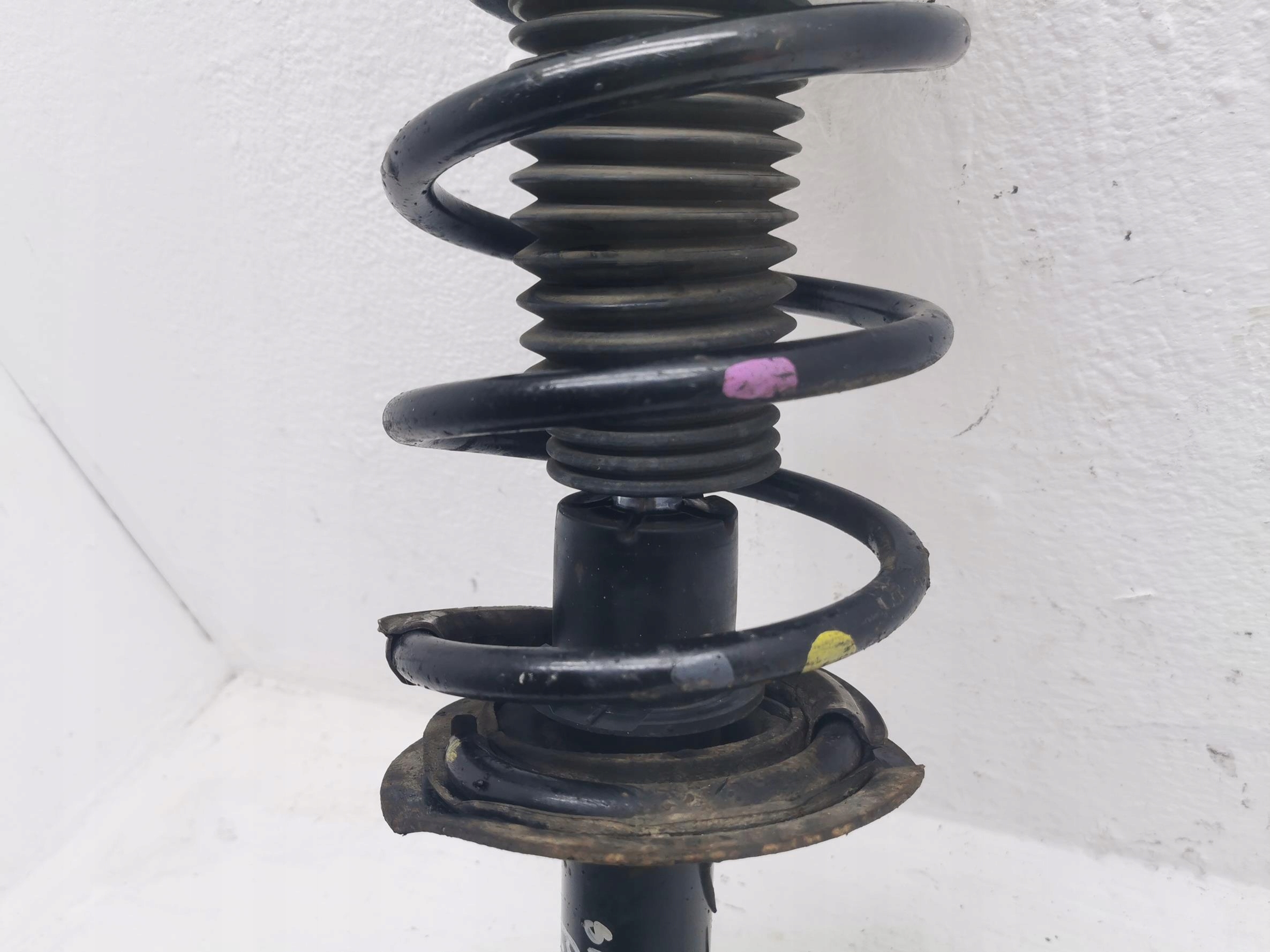 shock absorber right front KIA SPORTAGE III 1.7 CRDi