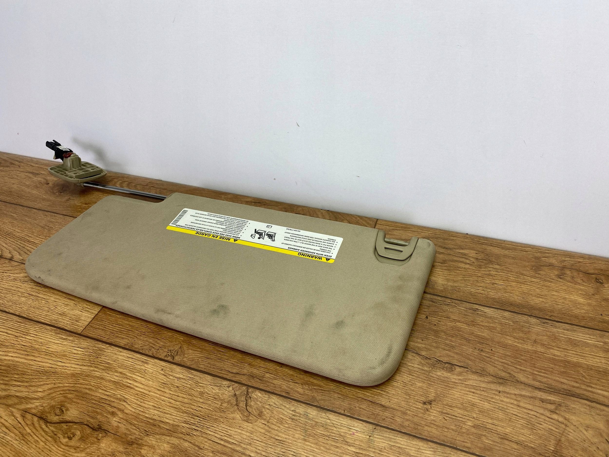 Blende Abdeckung przeciwsloneczna Ram 1500 DT 2019+