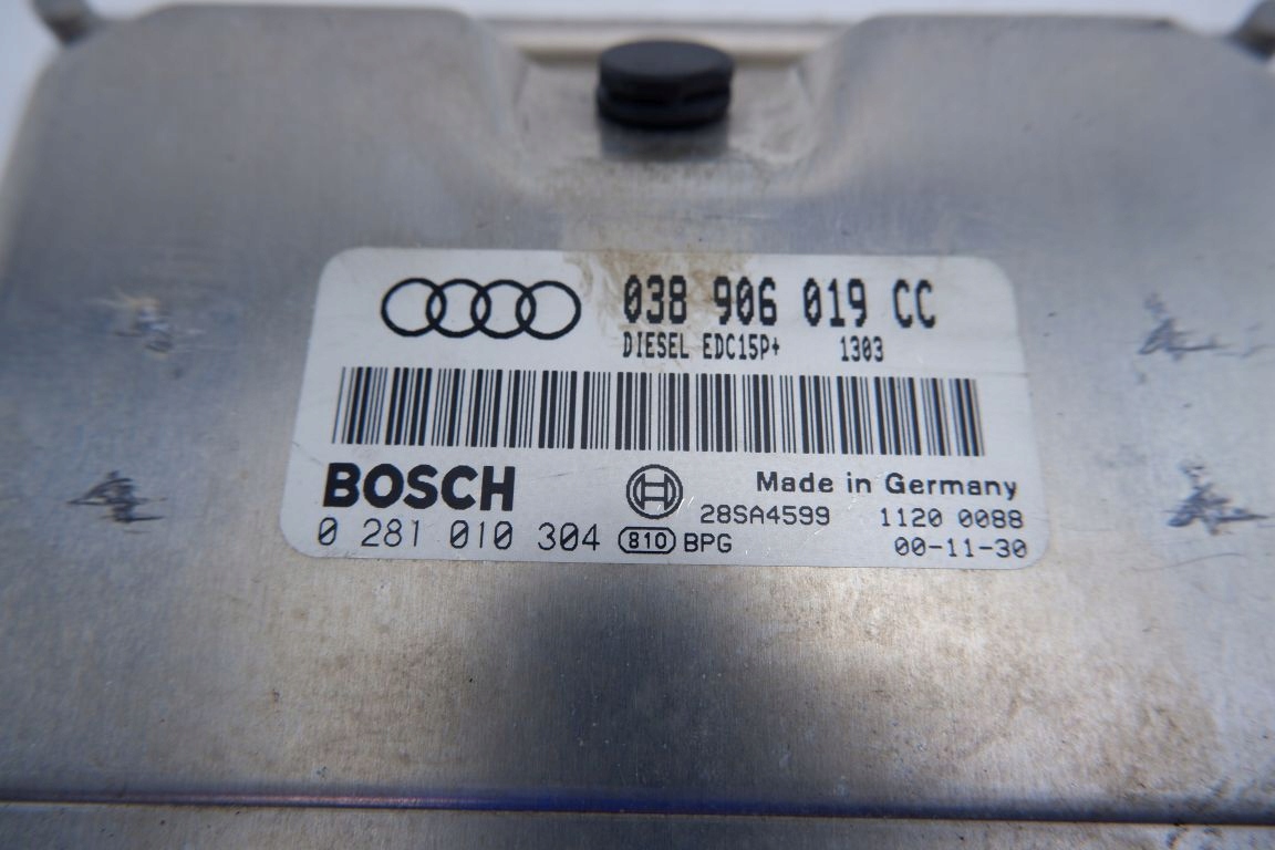 computer control unit of the engine AUDI A4 B5 1.9 TDI 038906019CC 0281010304