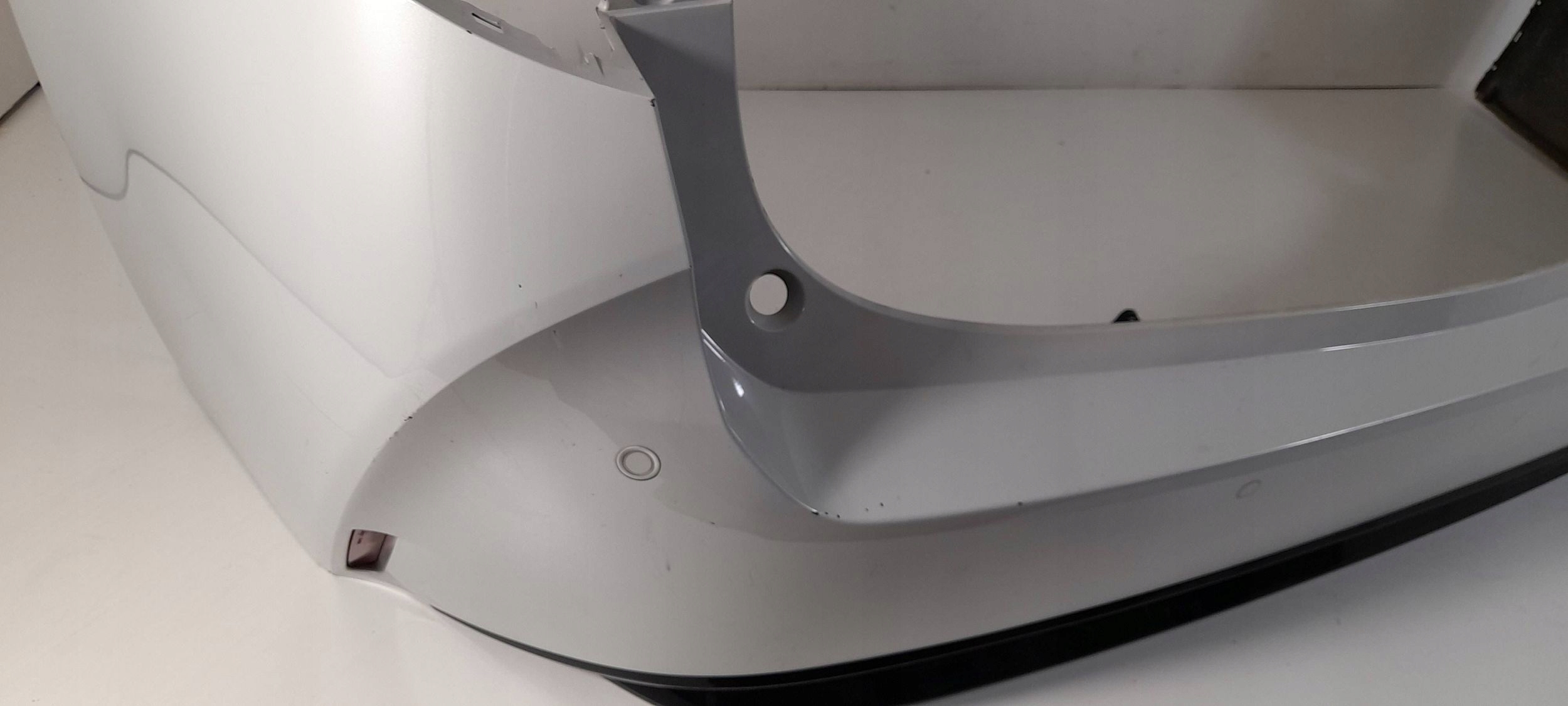 Toyota Corolla E21 Kombi 1,8 Hybrid bumper rear 6XPDC (ZD196)