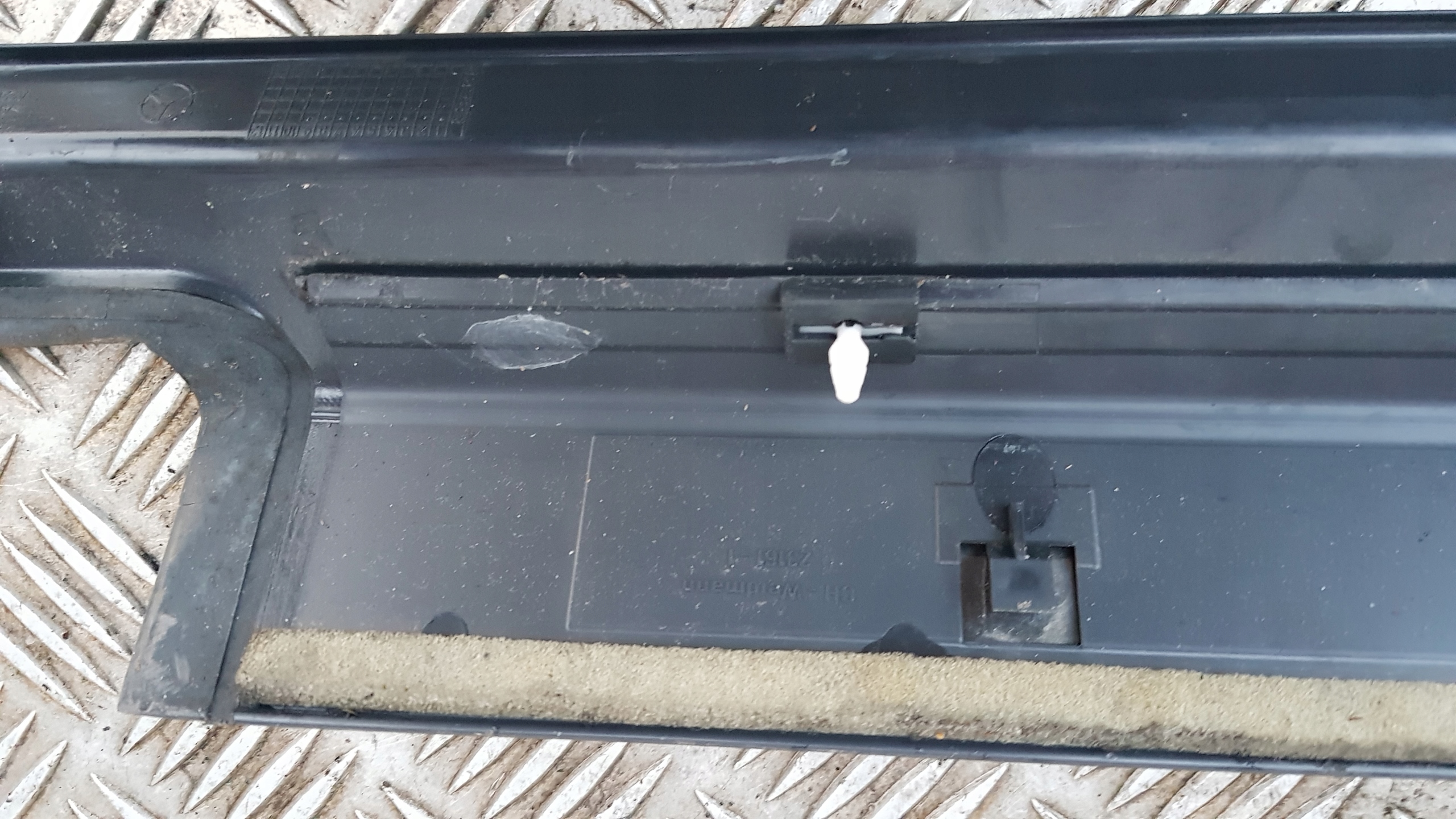 MERCEDES W220 moulding threshold right front