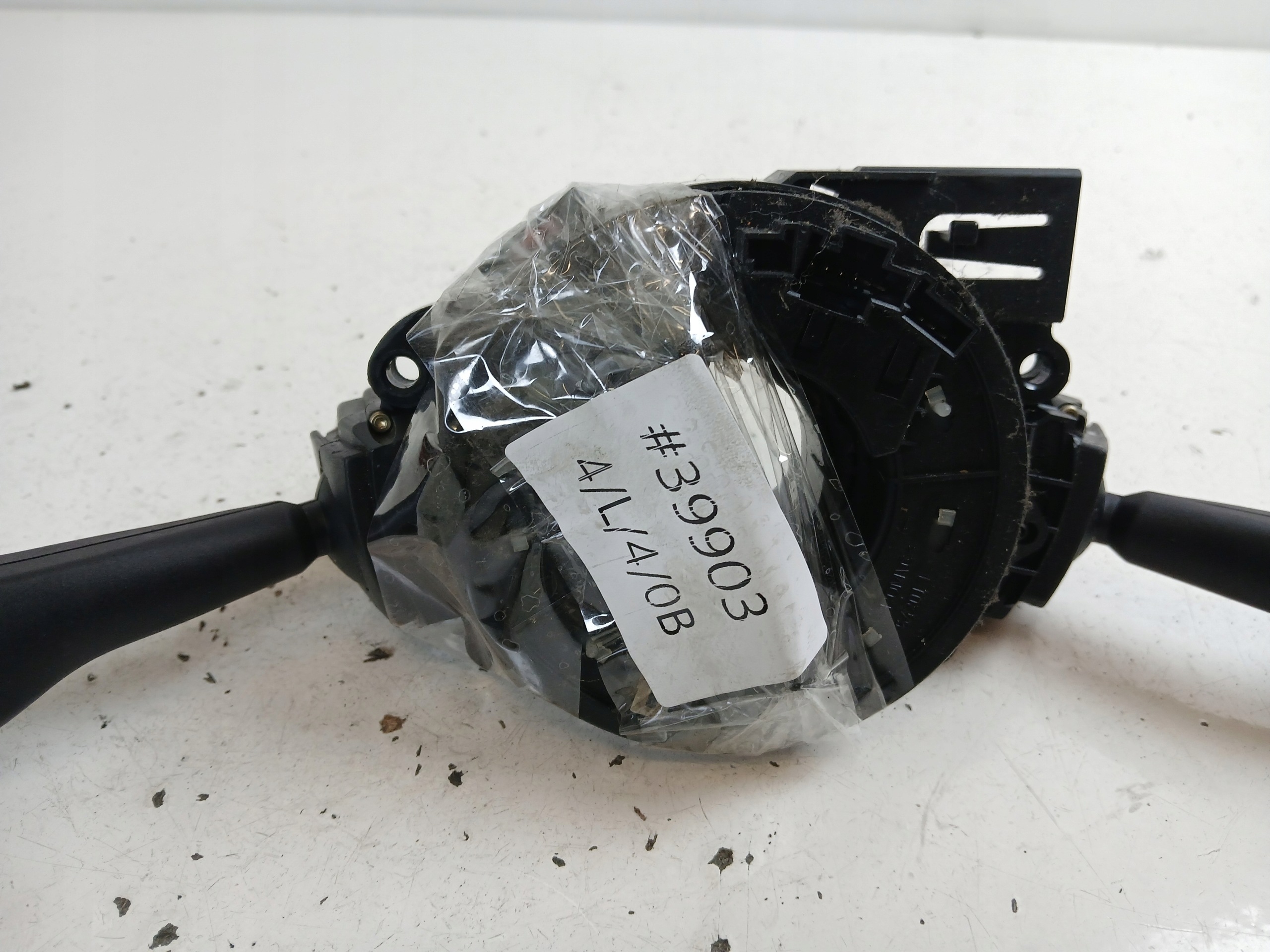 BMW E46 commande levier commodo sous volant 8376445