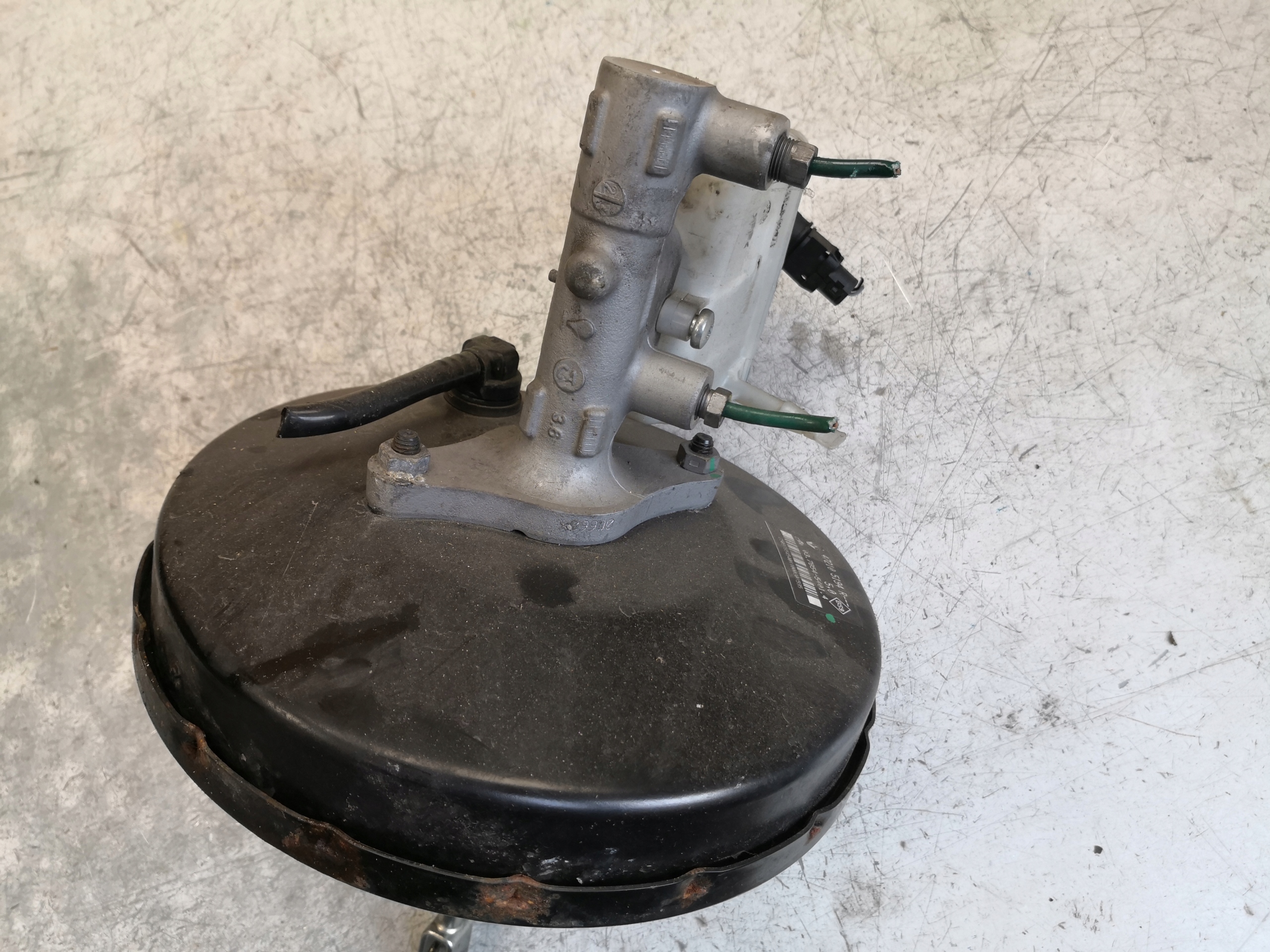 Servo bremsen DACIA SANDERO 472105194R