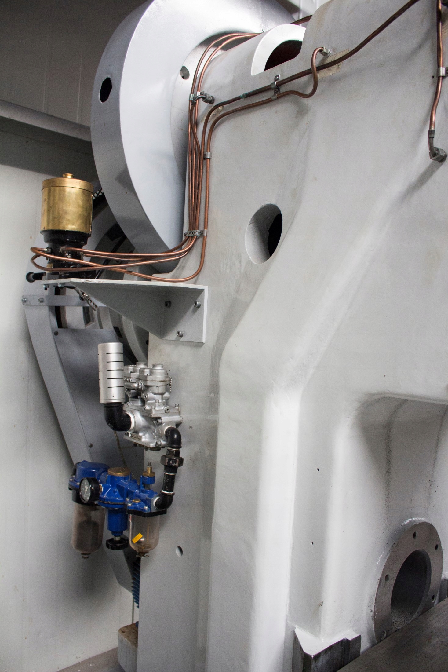 Prasa mimośrodowa do metalu 85 ton t AB AROSVERKEN Rodzaj prasa