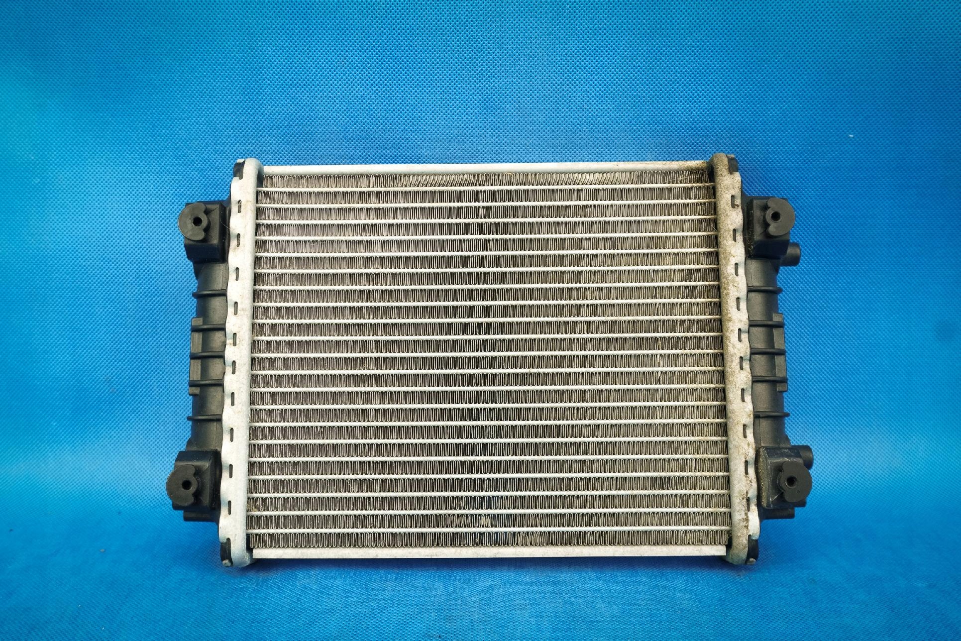 supplementary water cooler Audi A7 S8 SQ5 8K0121212B
