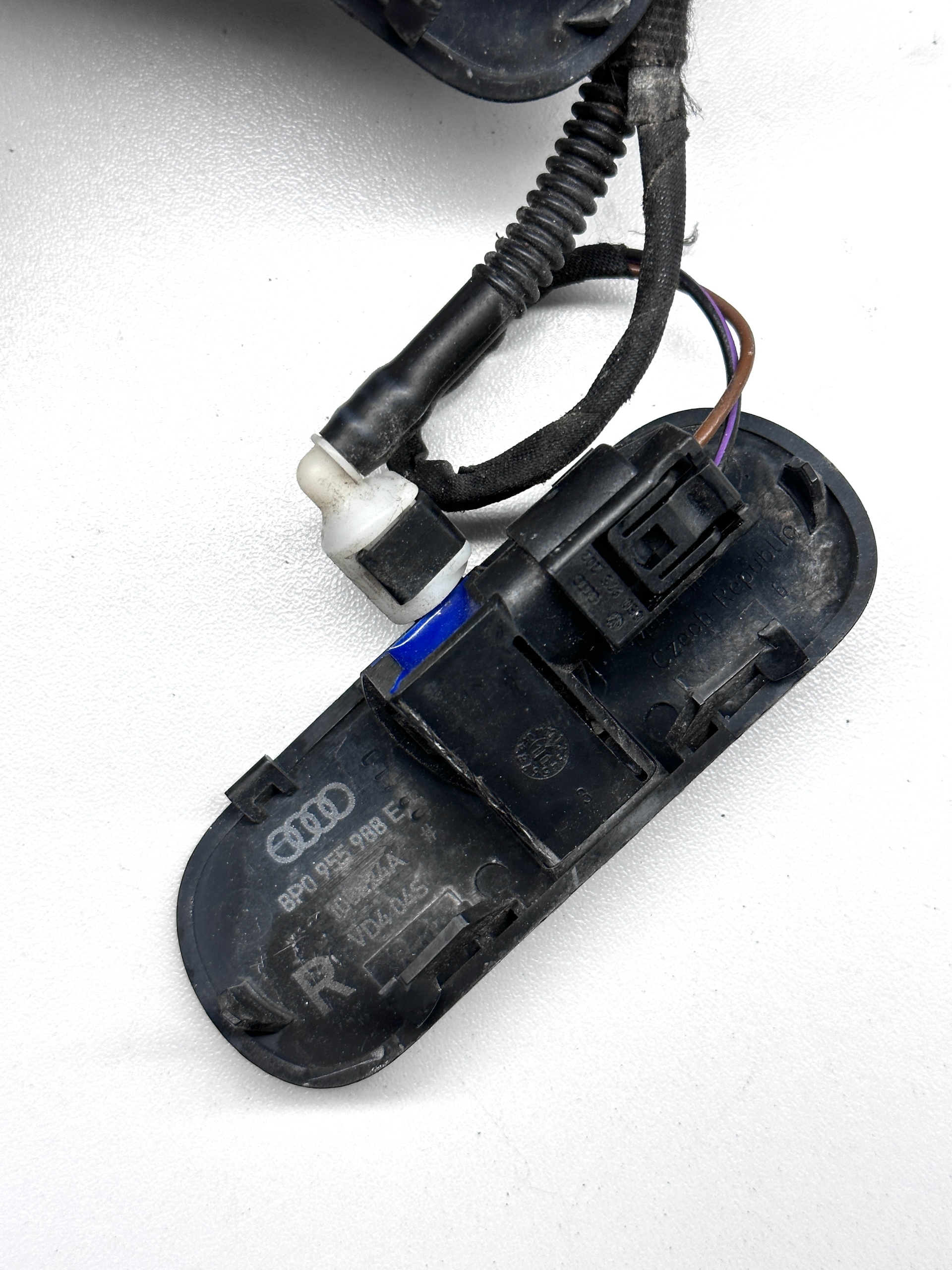 AUDI A3 8P washer bonnets windows heated 8P0955987E 8P0955988E