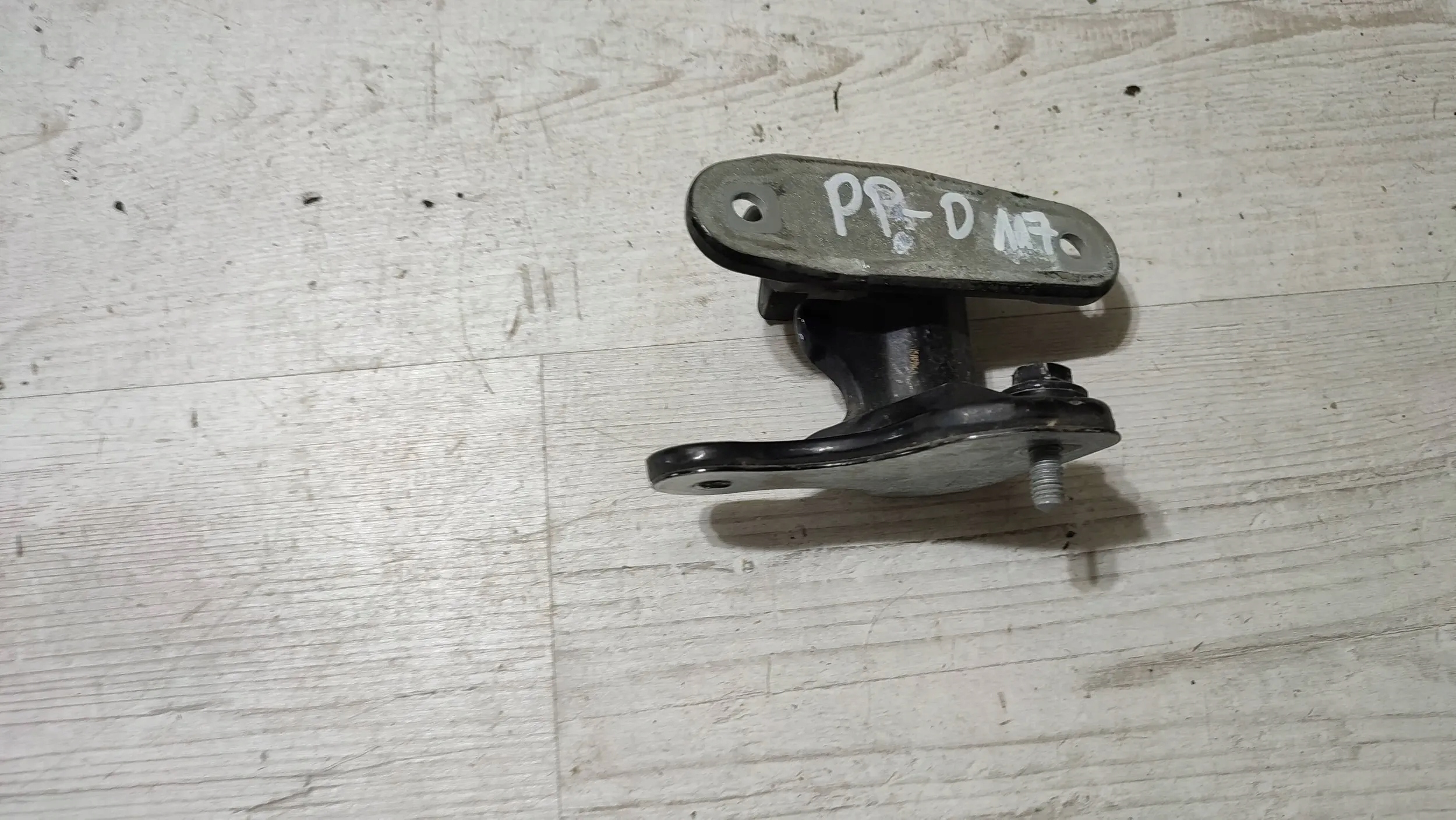 Mercedes-Benz CLA W117 14r. 2.2cdi hinge right front