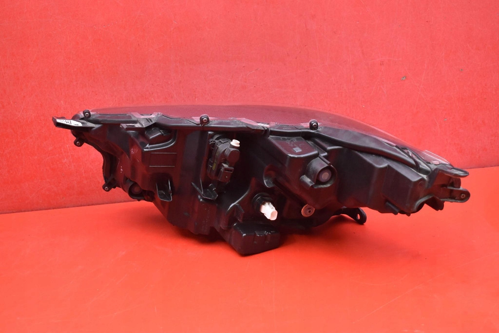 REFLEKTOR right light front FULL LED EU TOYOTA YARIS 4 IV 20