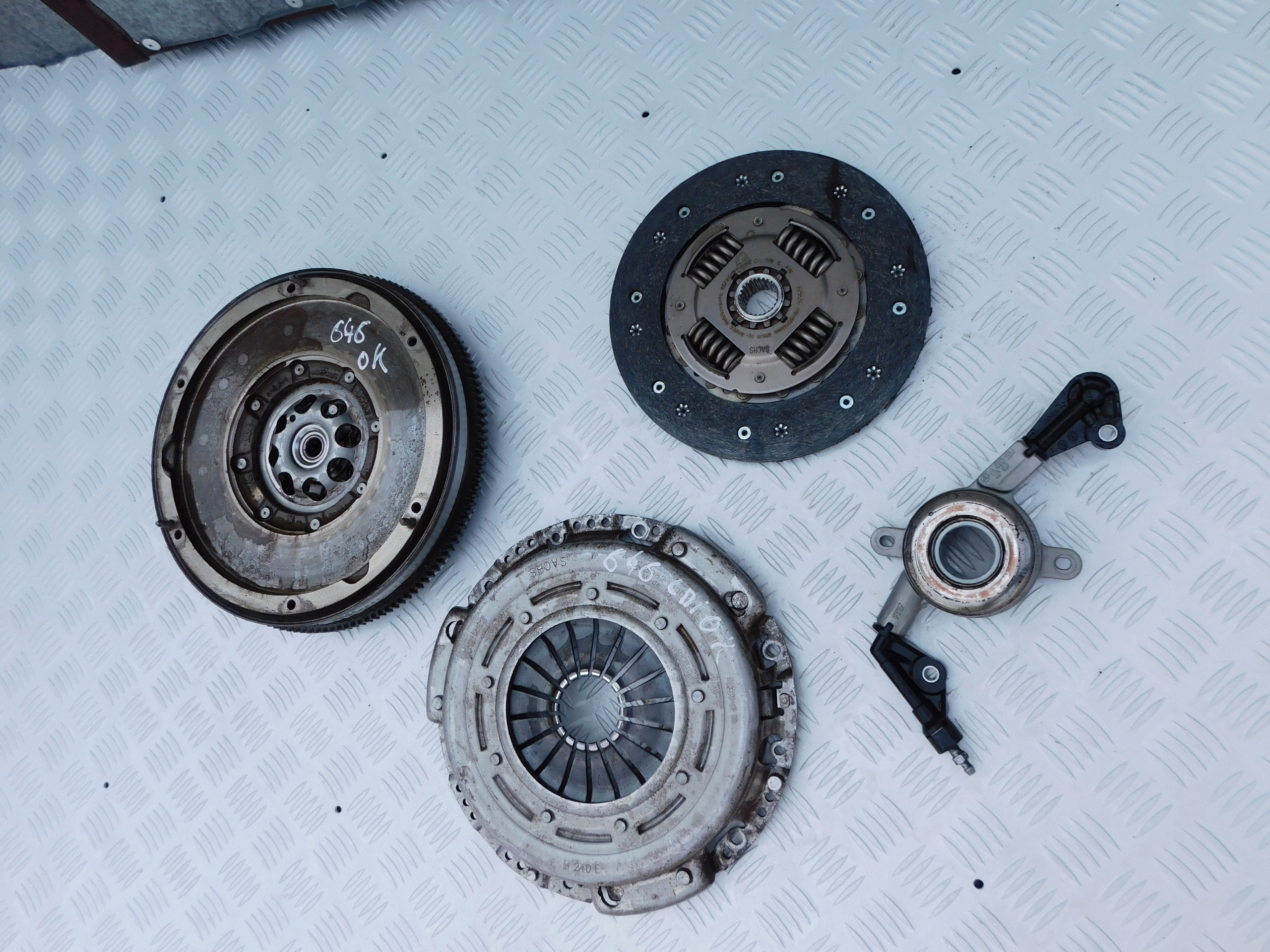 Sprinter 906 2.2 CDI 646 dwumas Disque de pression Complets Embrayage 06-09r OEM