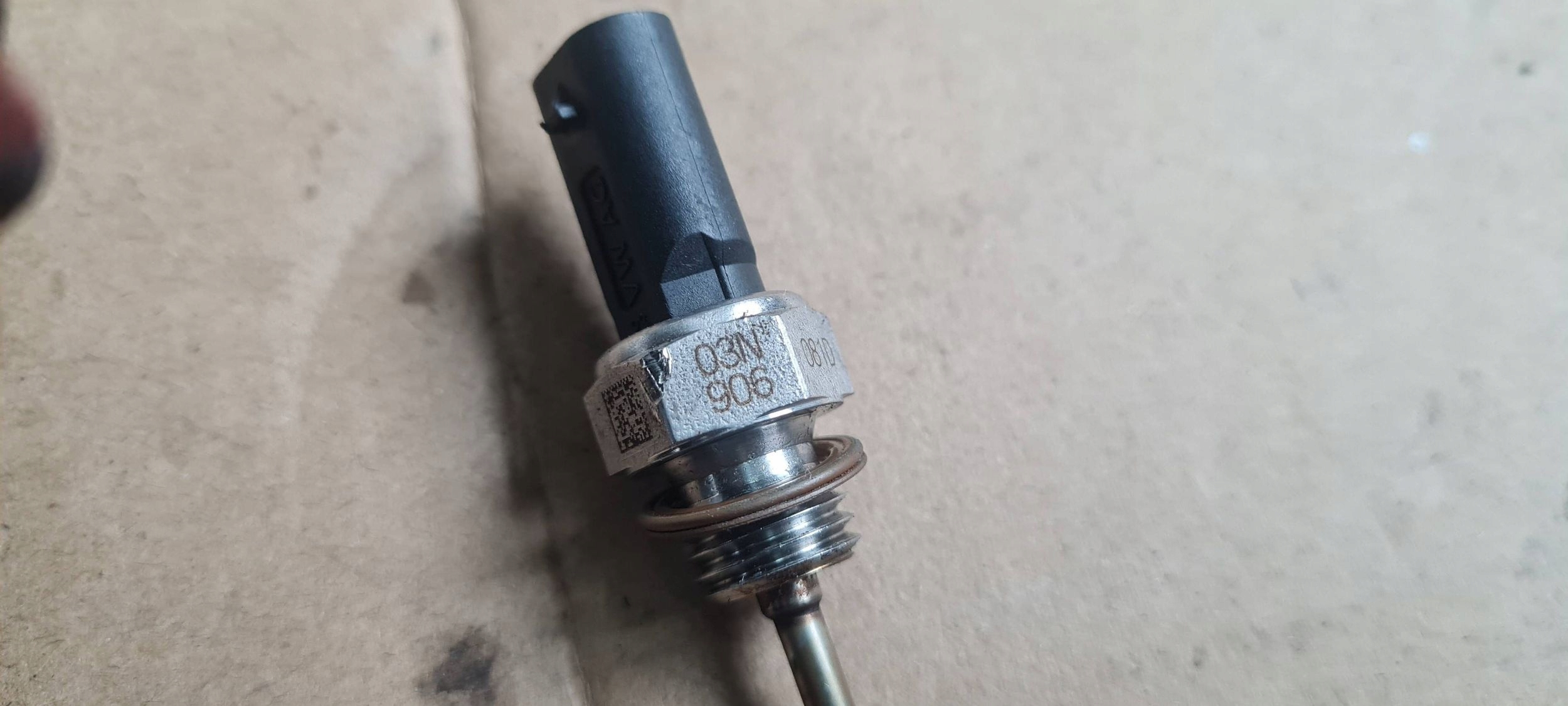 A5 8W LIFT Sensor TEMPERATURY 2.0 TDI 03N906081D A4 B9 8W Q5 A6 C8