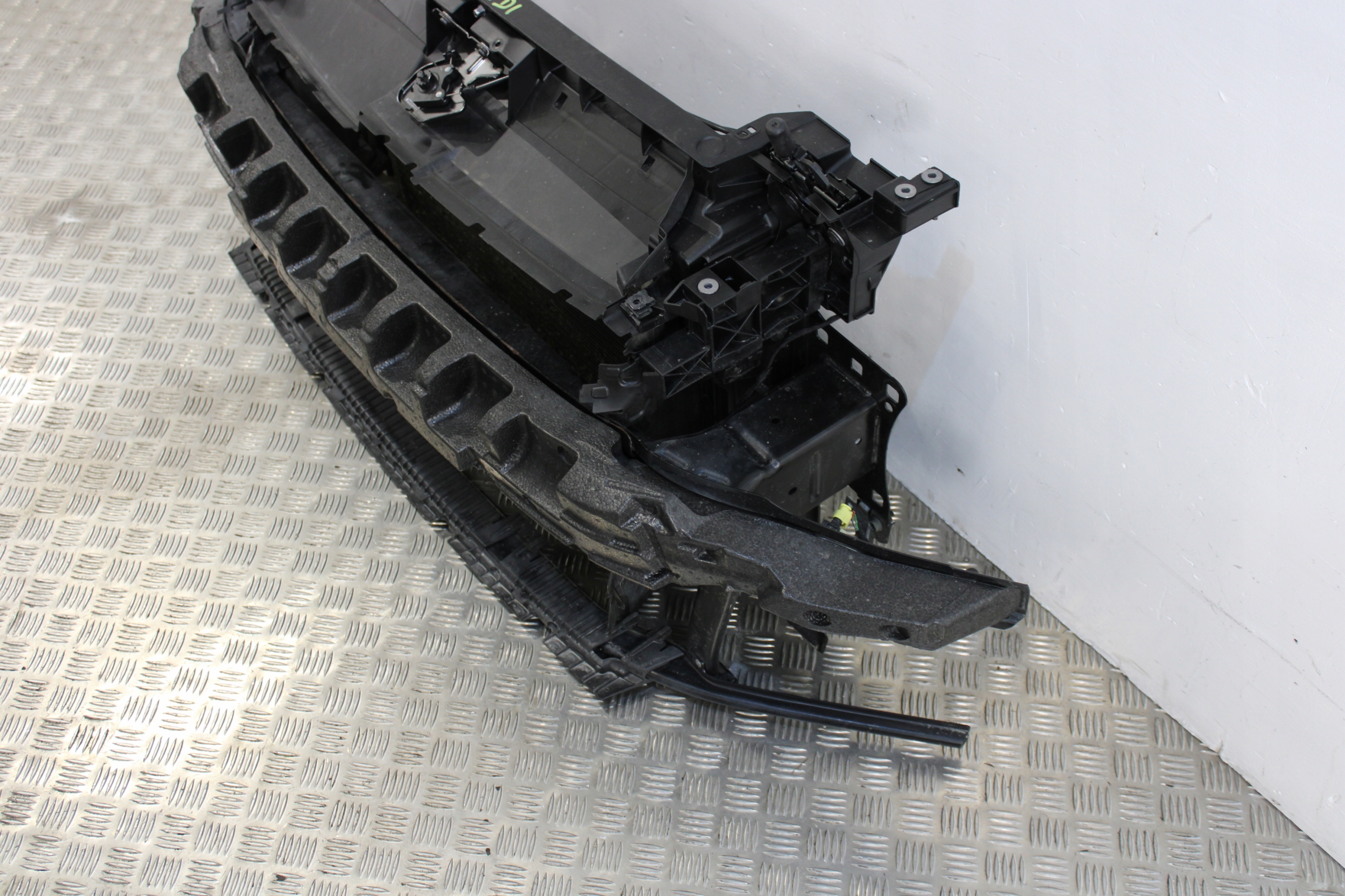 support panel for radiators front pillar radiator VW ARTEON 3G8 2,0 TDI