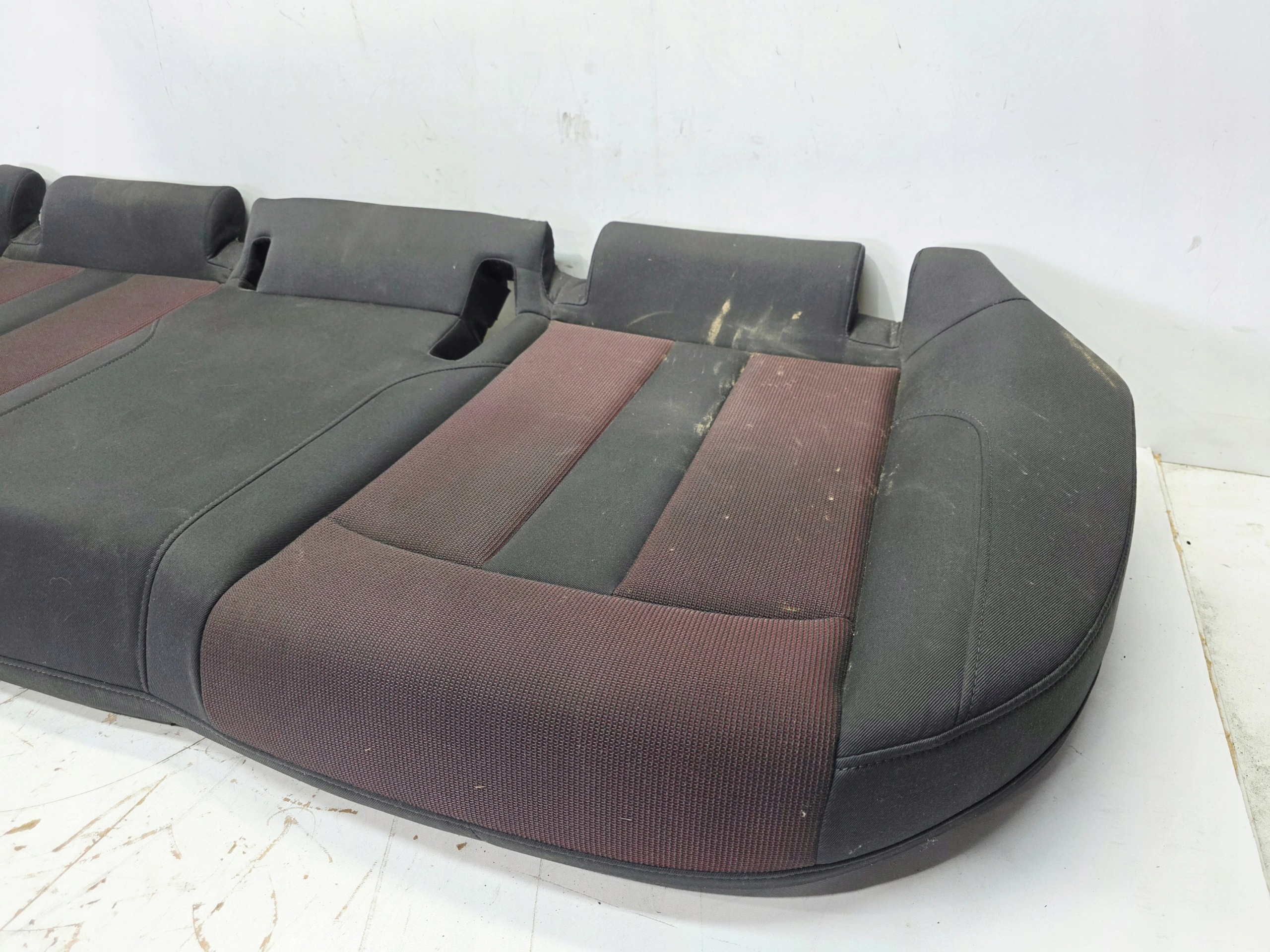 Sitz heck MATERIAL AUDI A4 B9 8W0885375A MATERIAL