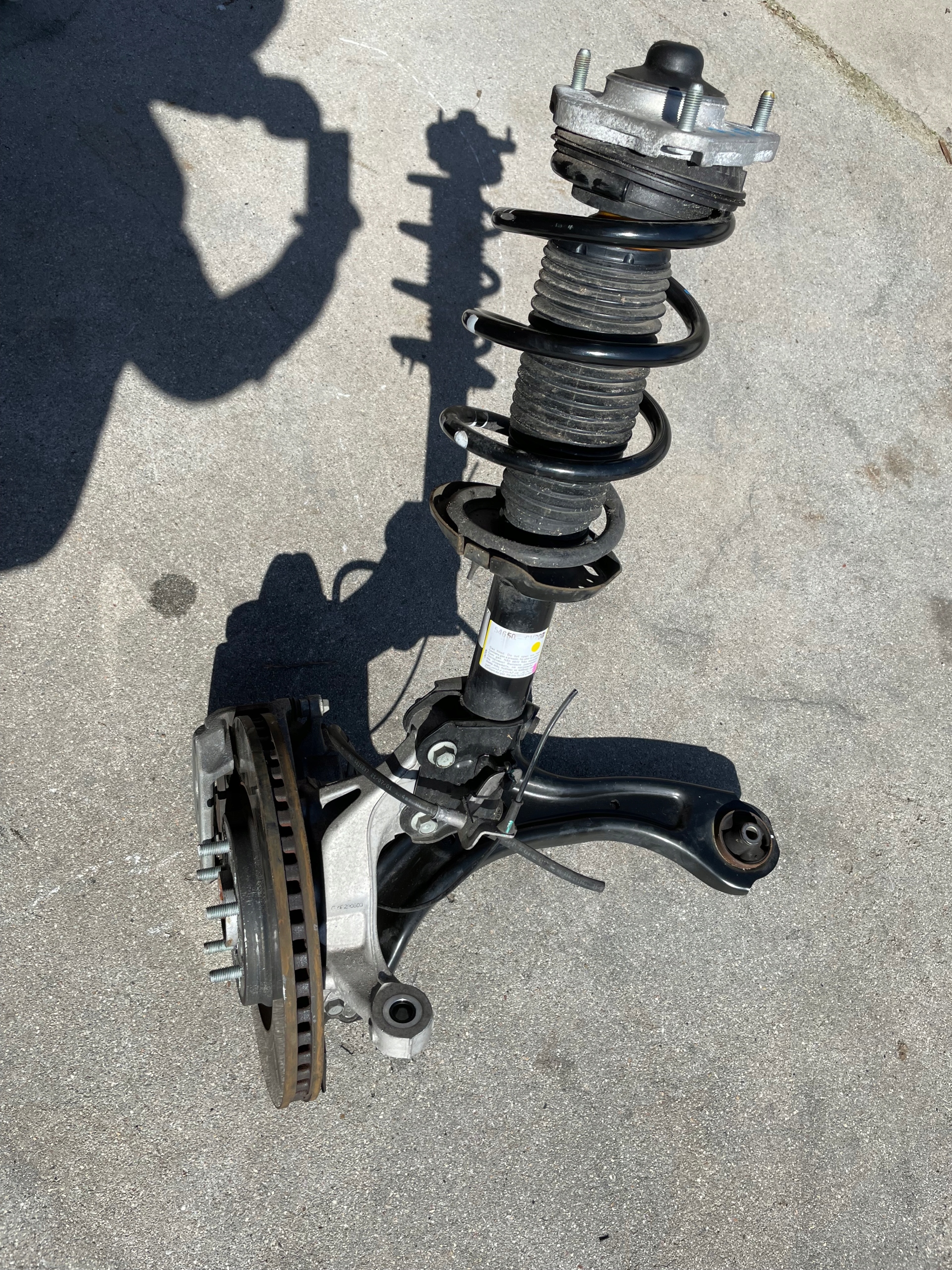 KIA EV6 КРОСОВЕР АМОРТИЗАТОР НЮХАЧ 54650-CV200