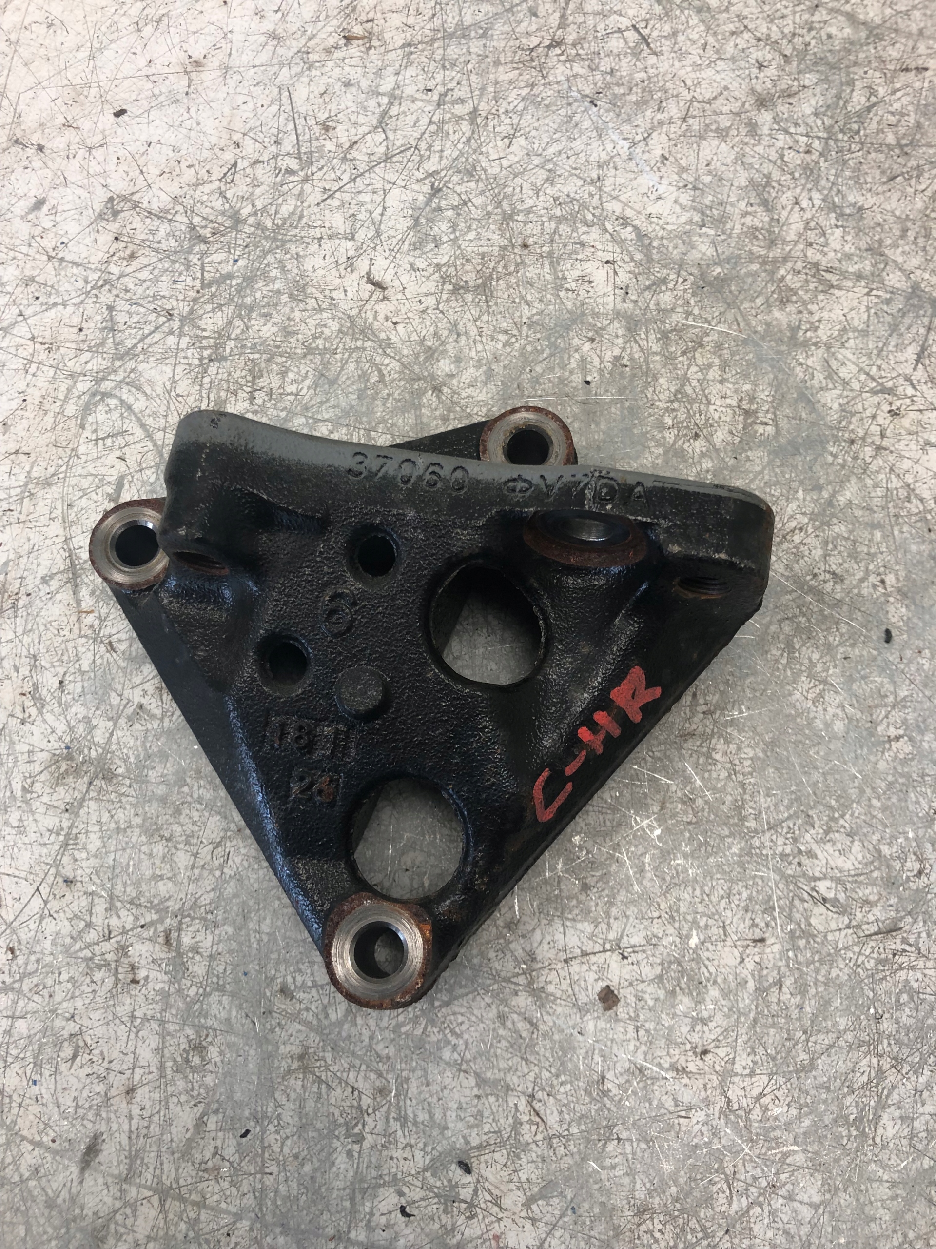 holder engine mount TOYOTA CHR C-HR