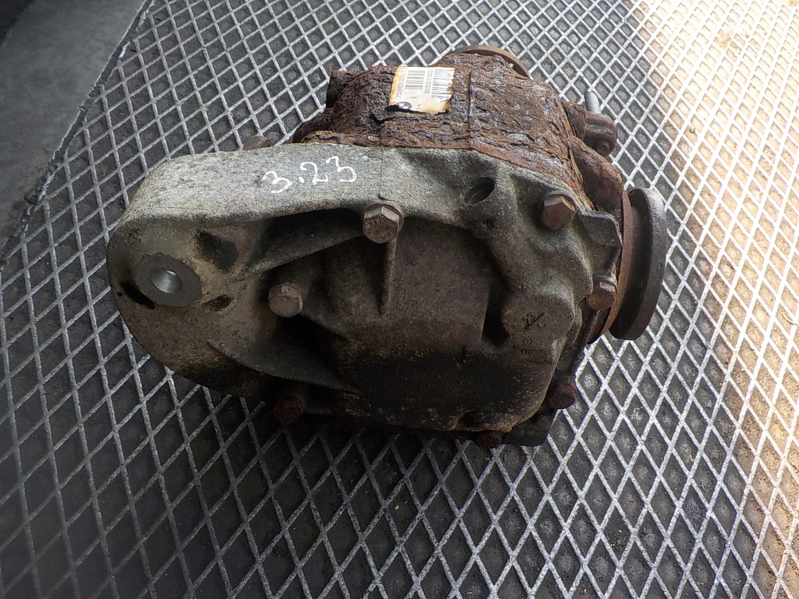 BMW 3 (E90) diff 2.5 B differential differential 7529108-02 3.23