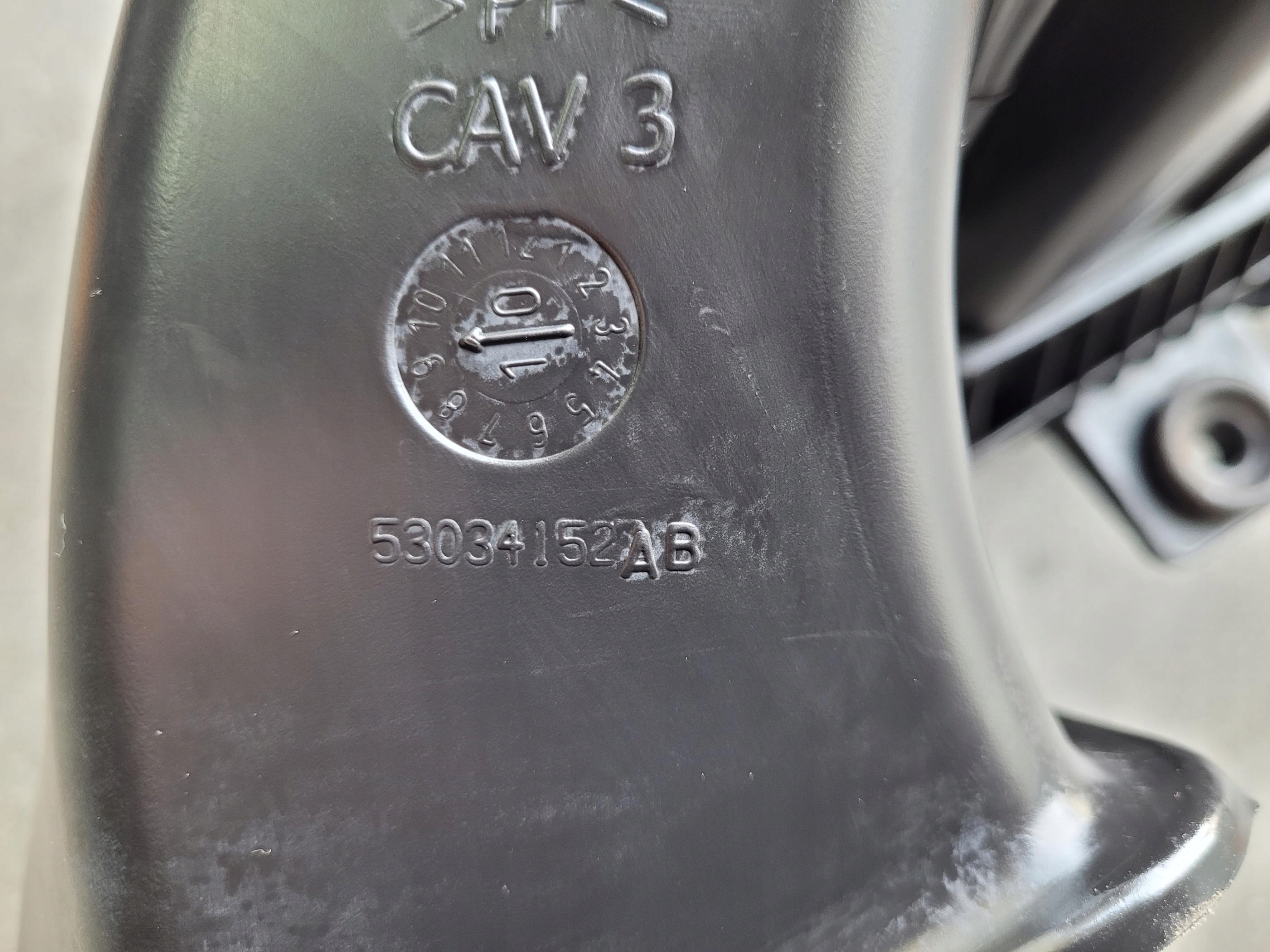 53034152AB cover of a filter, air DODGE RAM 4 IV 1500 5.7 V8 HEMI