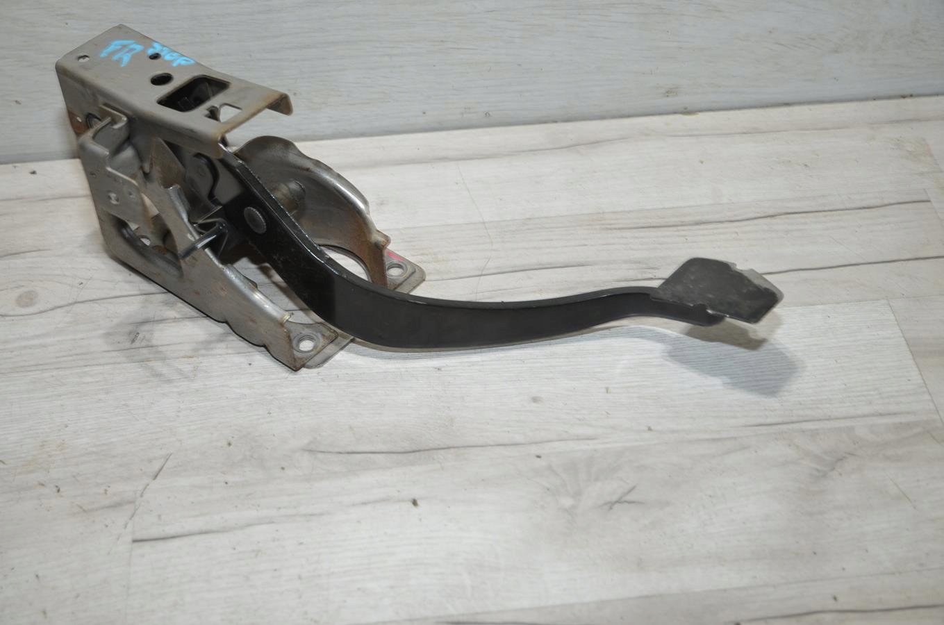 Pedal Bremse MANUAL FIAT FREEMONT 12r