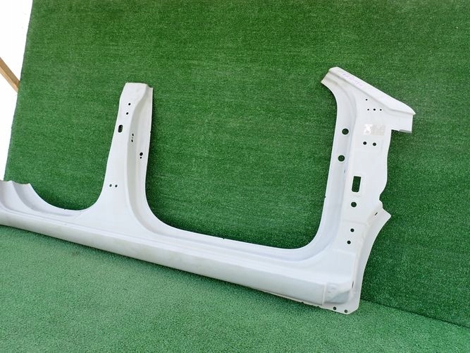 HYUNDAI I20 14- threshold right