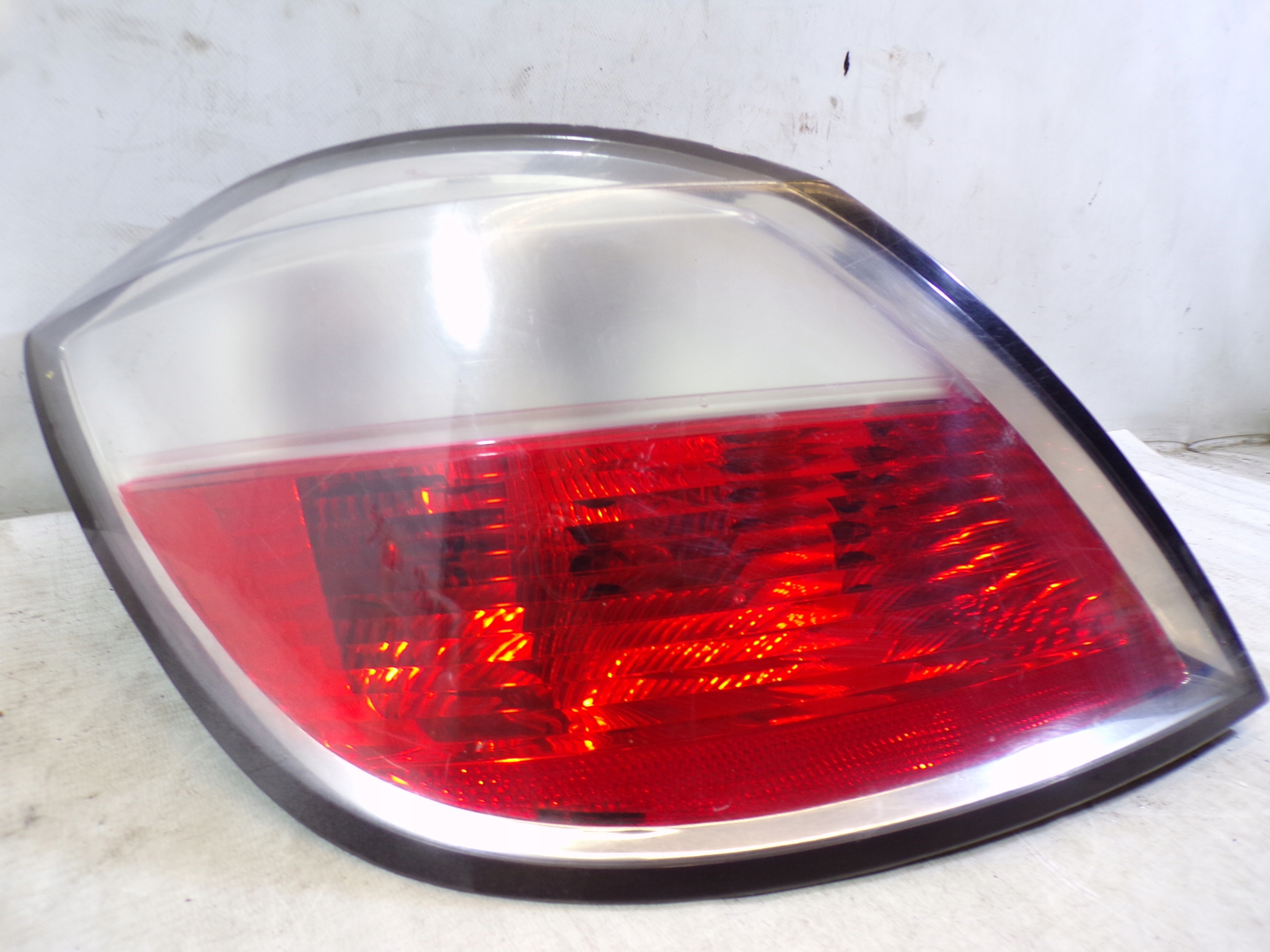 light rear rear part left OPEL ASTRA H HB (1) (K1)