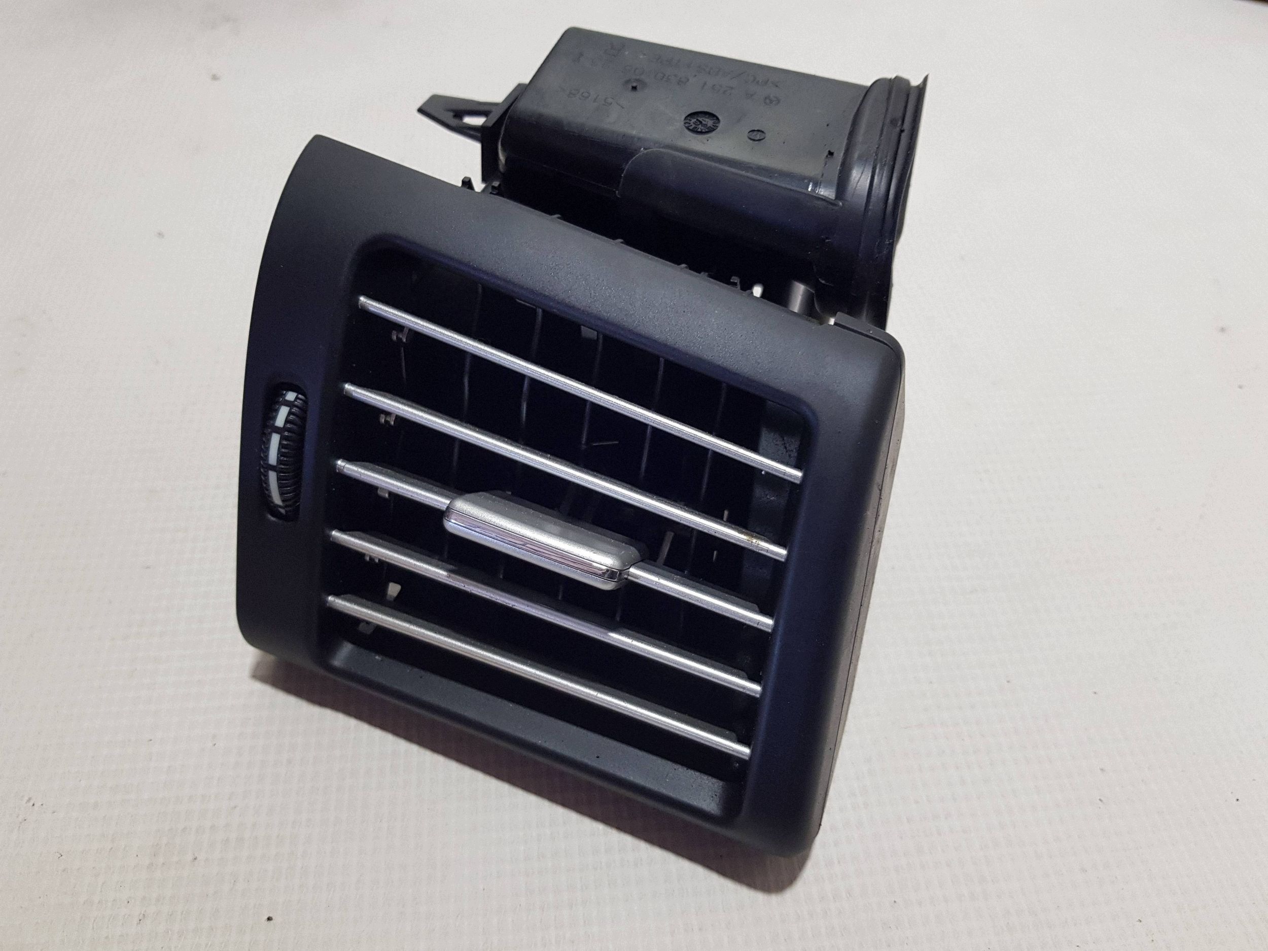 Mercedes R class W251 LIFT grid air conditioning devices right front A2518300254
