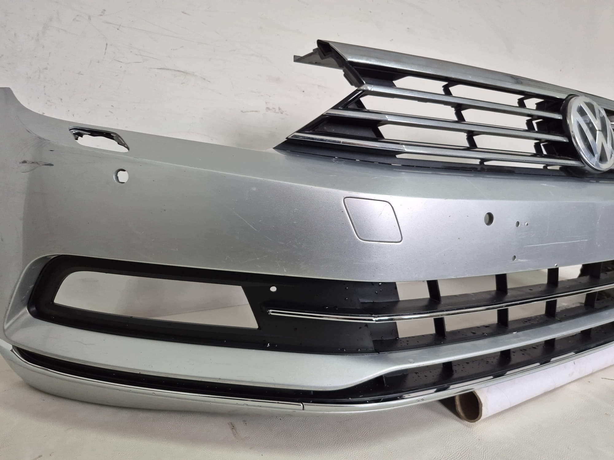 VW PASSAT B8 3G0 HIGHLINE 14- bumper front front 6XPDC SPR 3G0807221A