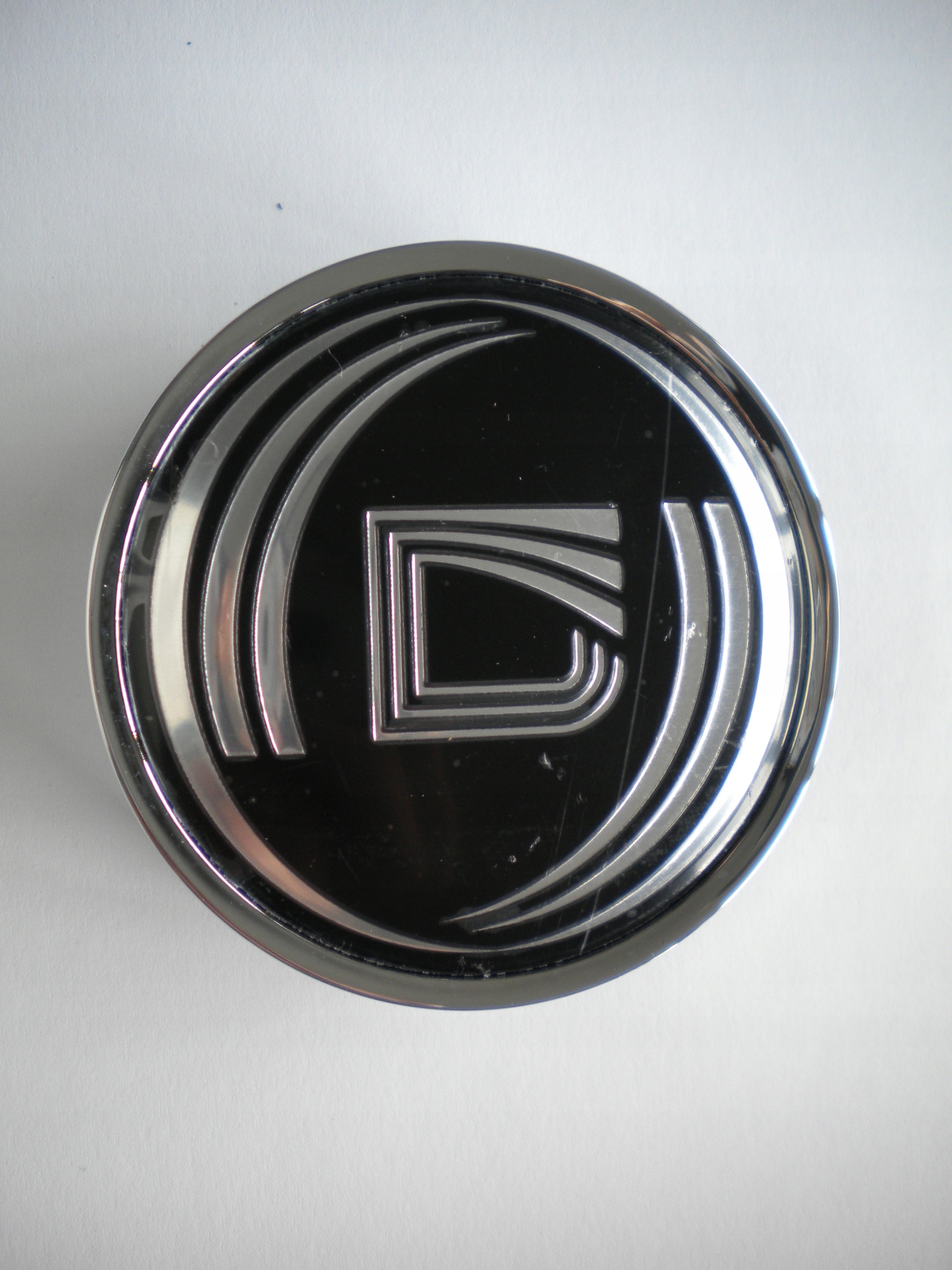 

Dekiel Dekielek Felgi Diewe 64MM 62MM Nowy