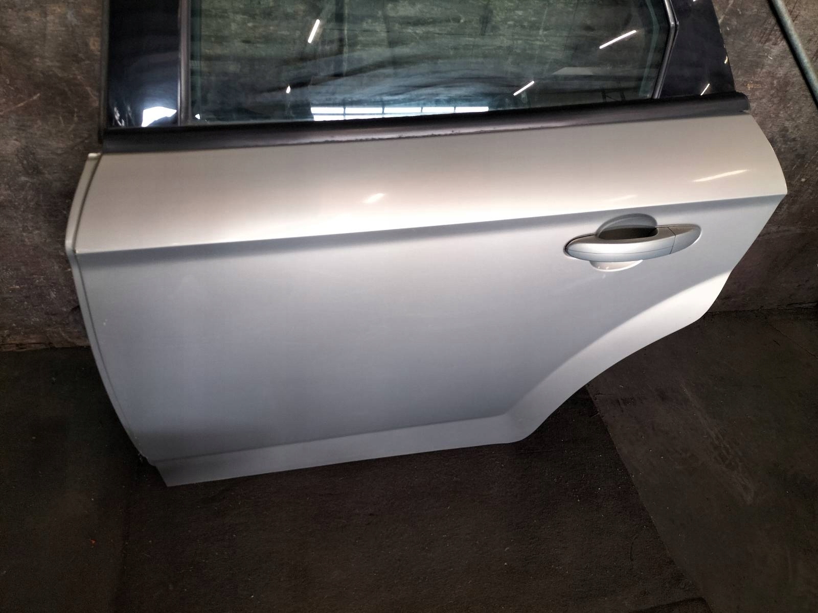 door complete left rear part FORD MONDEO MK4 D8