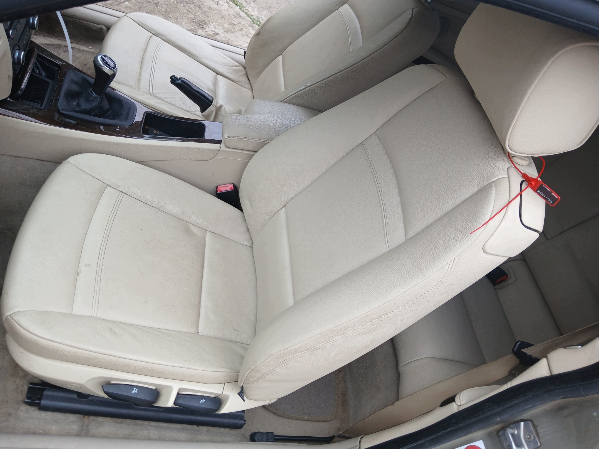 sedačky BMW E92 JASNA koža