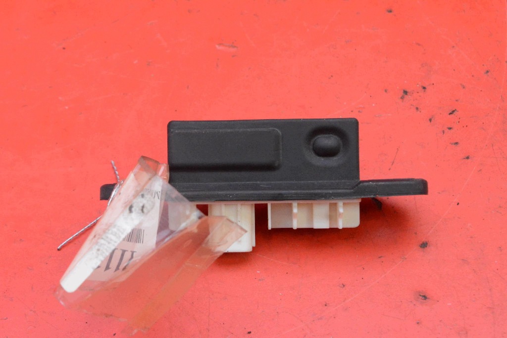 handle button bonnet rear part 15D355 TOYOTA YARIS 4 IV GR 20