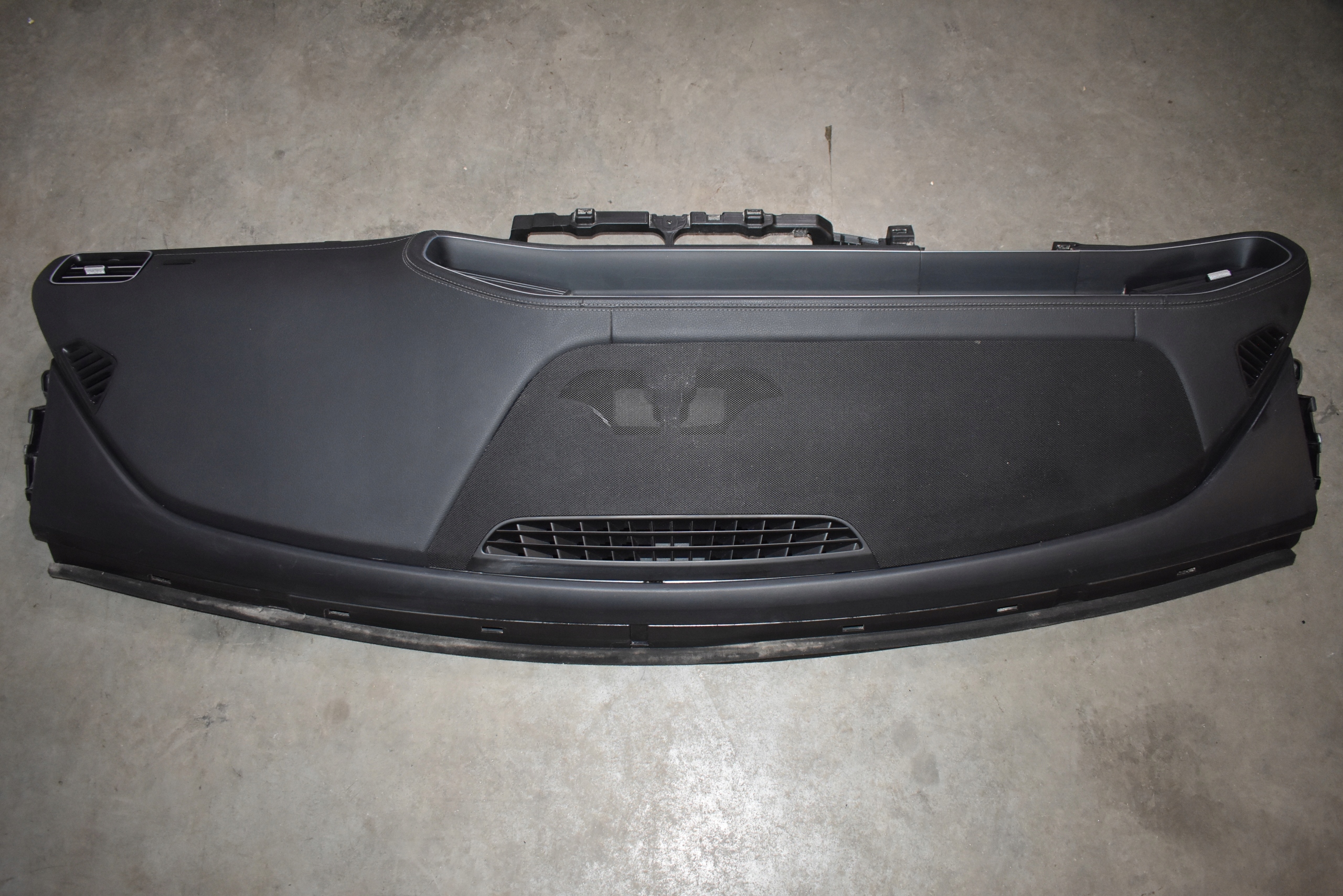 console MERCEDES GLS X167 GLE W167 leather black grey NITKA 1