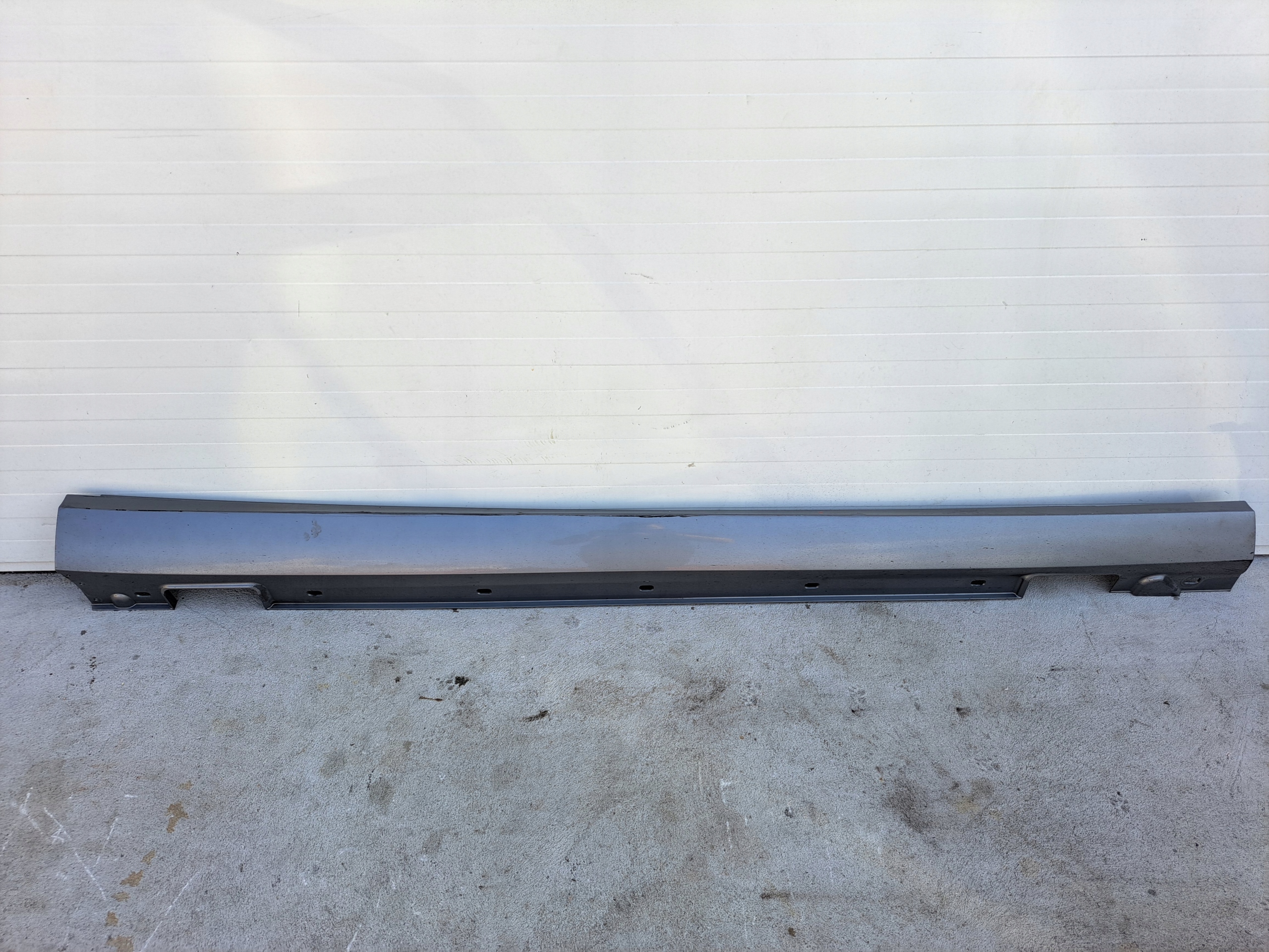 A212690840R - MERCEDES E-Class W212 порог педаль порога правая