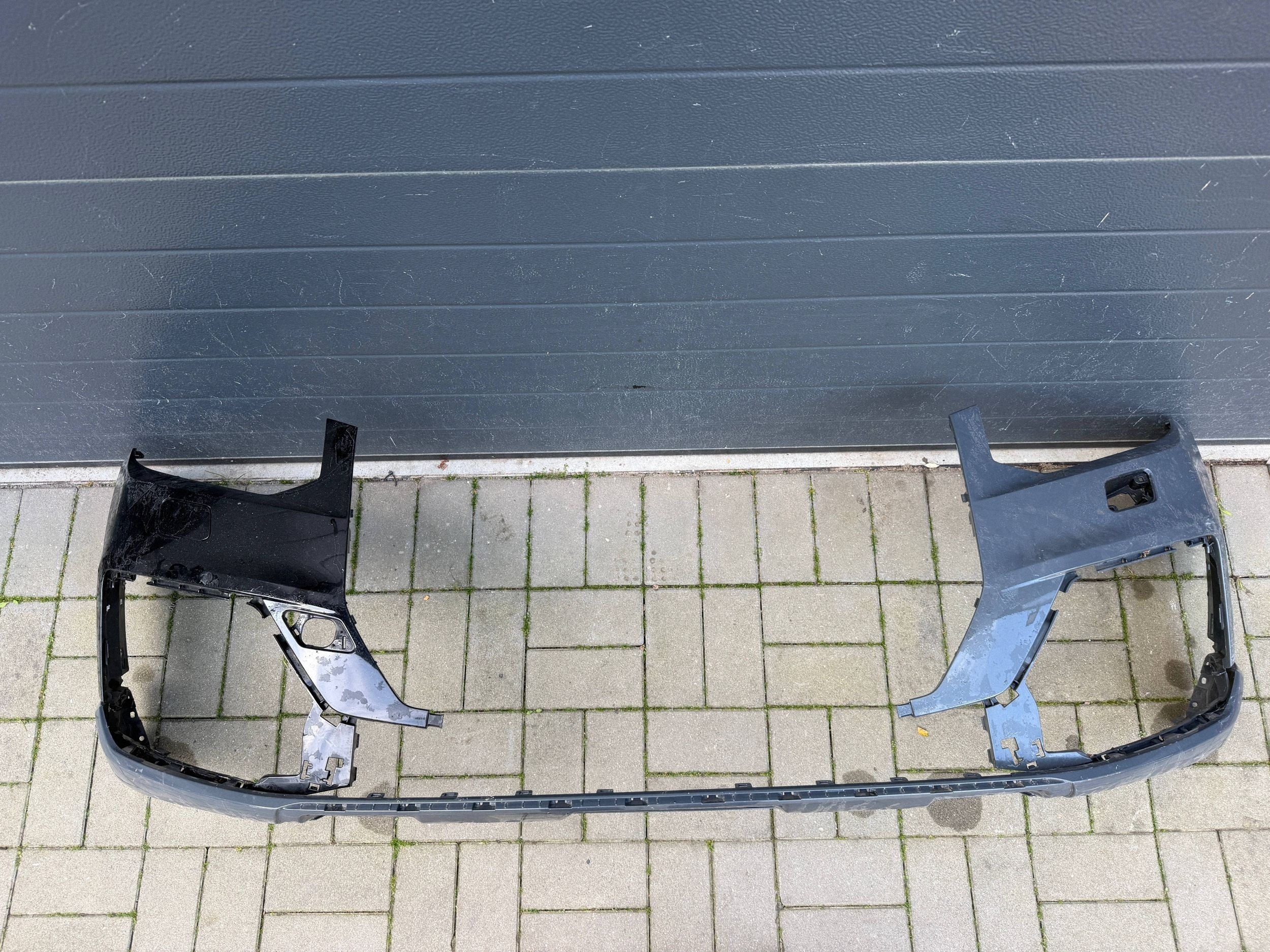 Audi Q2 16- 81A bumper front front