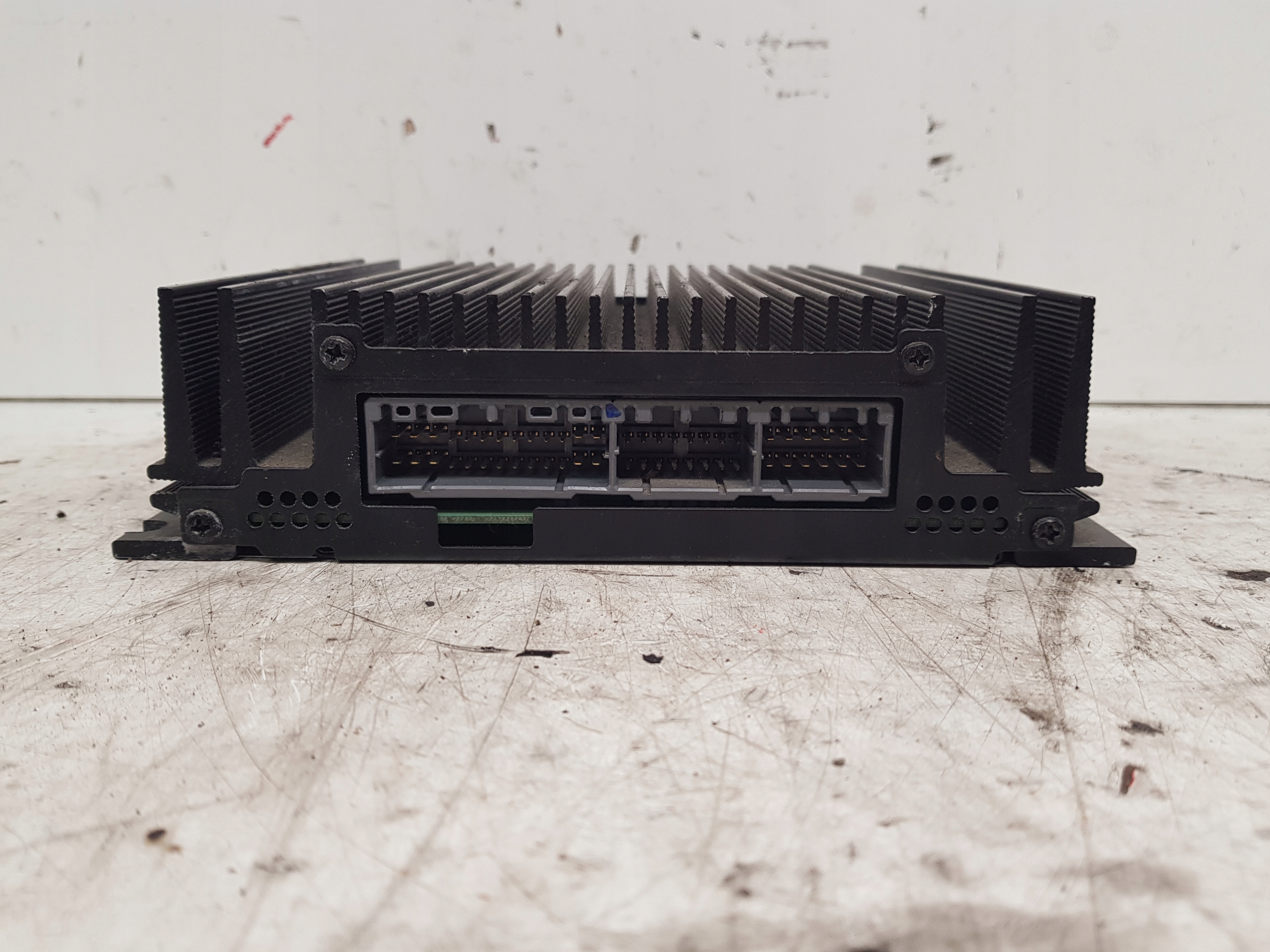 HYUNDAI I40 amplifier RADIA AUDIO 963703Z101 2011