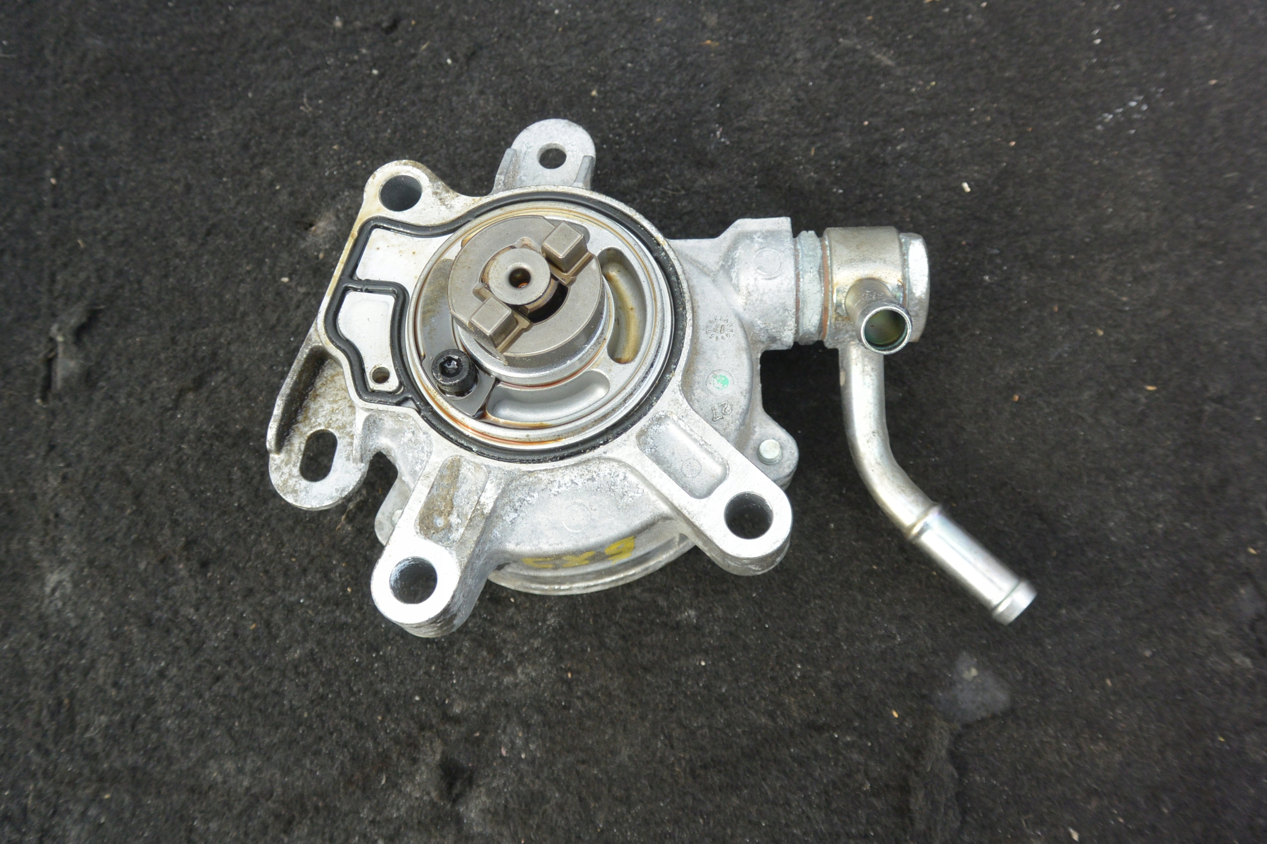 pump VACUM vacuum MAZDA CX5 CX9 2.5 T