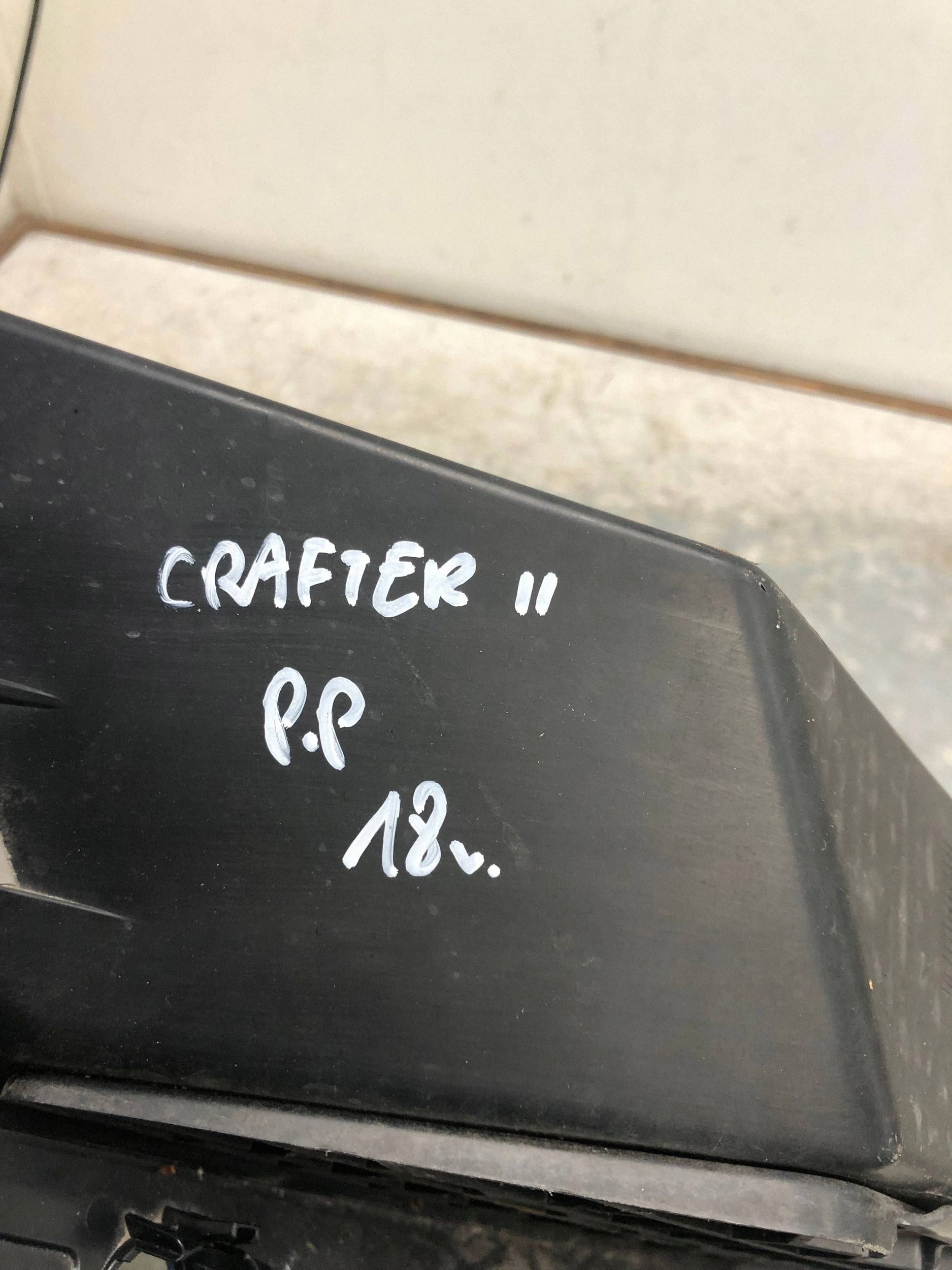 mřížka mlhovky pravý předek VW CRAFTER II 7C0853666A