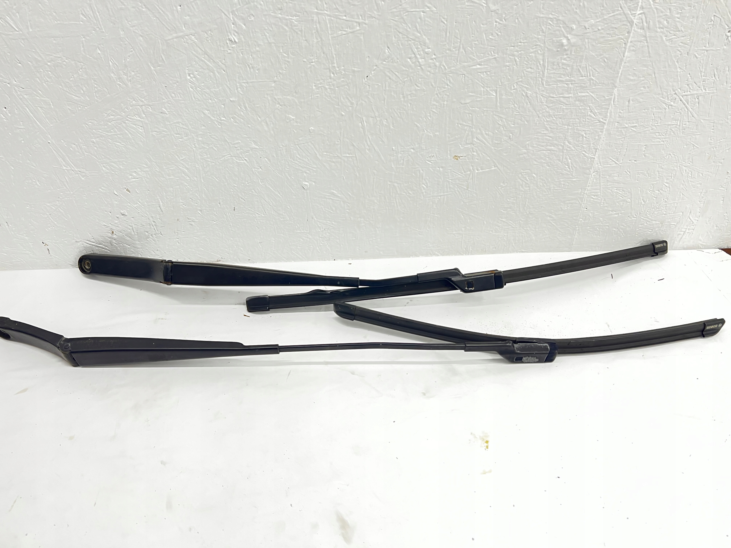 wiper arms left right KOMPLET VW PASSAT B7 3C1955409C 3C1955410B