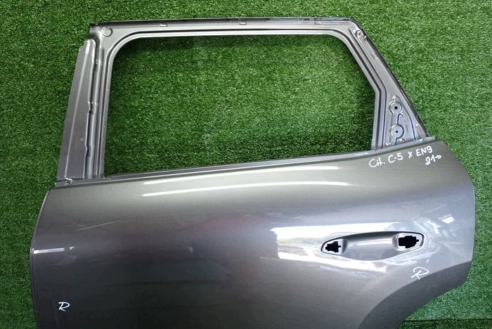MAZDA CX-5 CX5 X 21- door left rear. rear part
