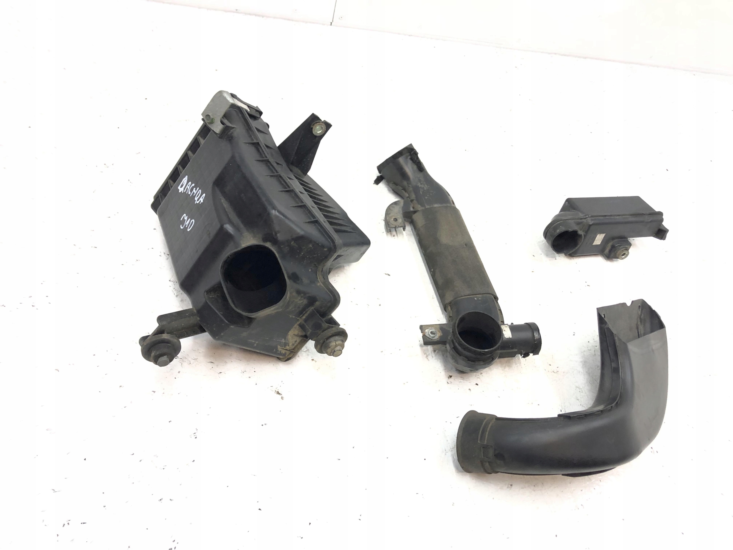 КОРПУС ФІЛЬТРА ПОВІТРЯ NISSAN QASHQAI J10 1d