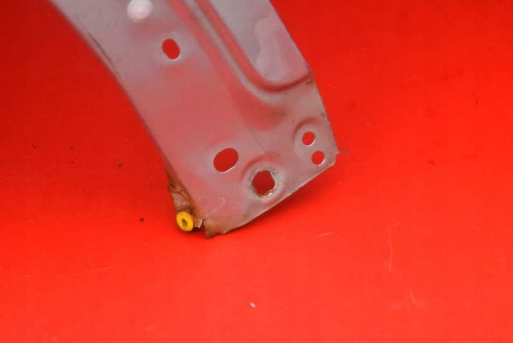 fender left front front SREBRNY VOLVO C30 06-12