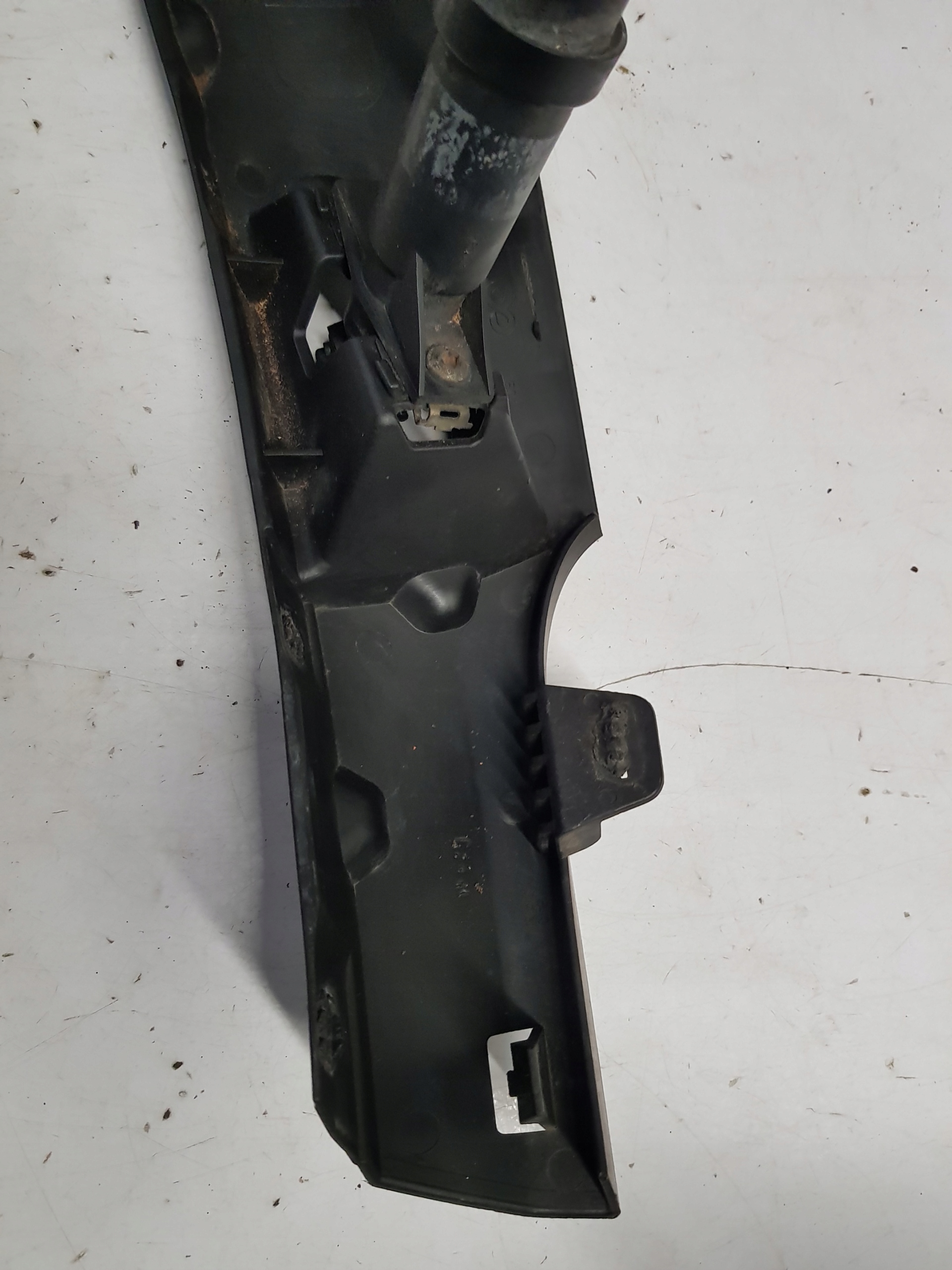 распылитель воды перед peugeot 407