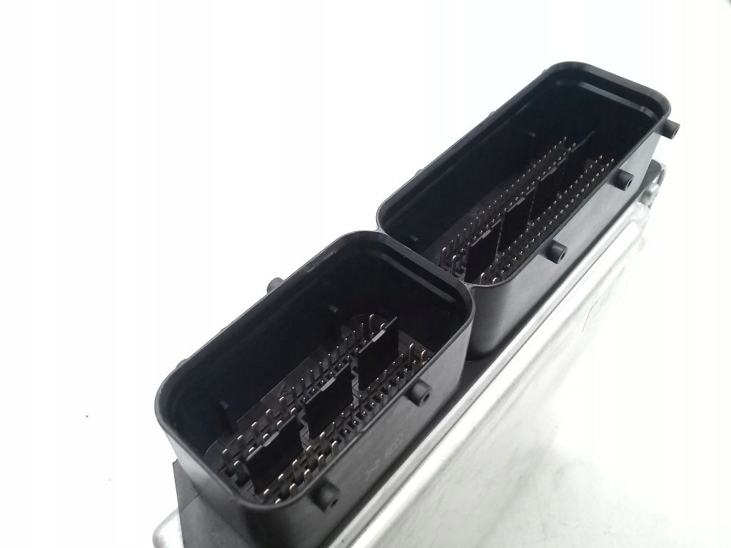 Audi A6 C6 computer control unit of the engine 03L906022FL